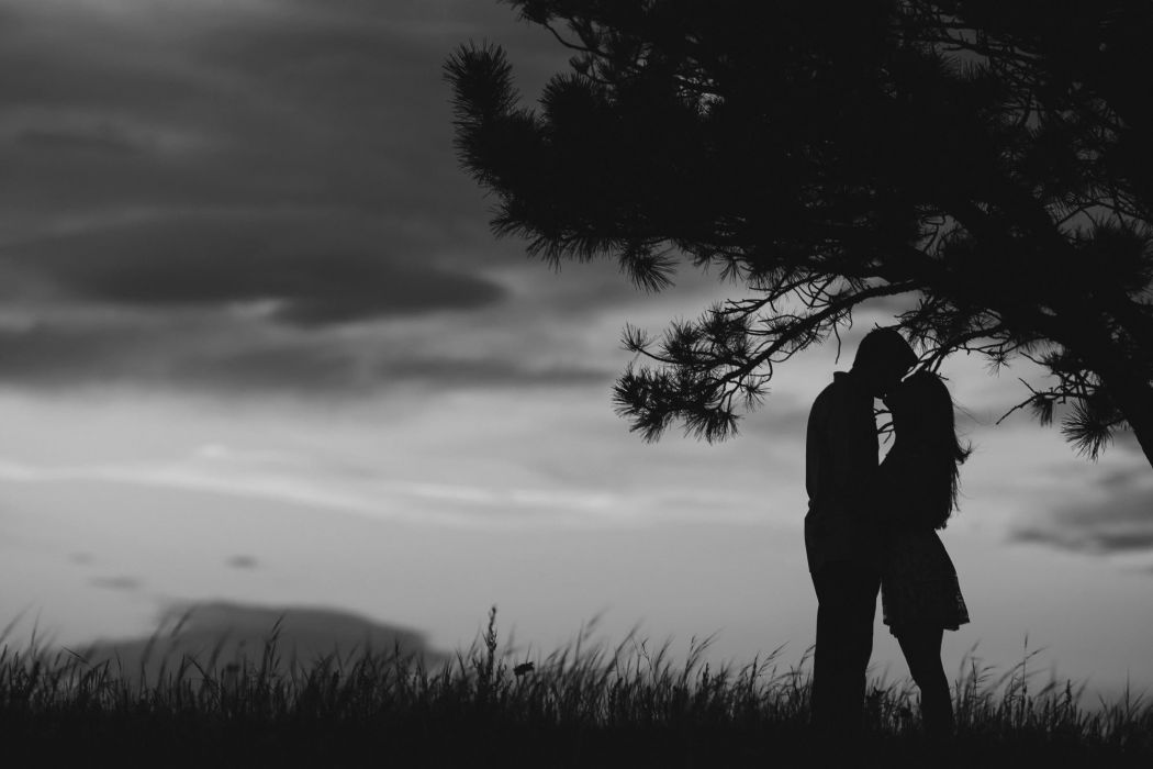 romantic wallpapers of kiss,people in nature,photograph,black,sky,white