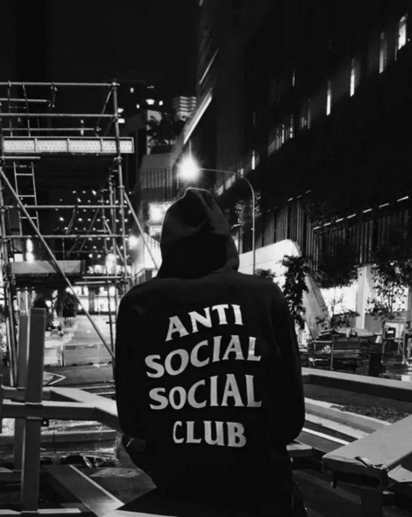 anti social social club wallpaper,schnappschuss,schwarz und weiß,einfarbig,schriftart,fotografie