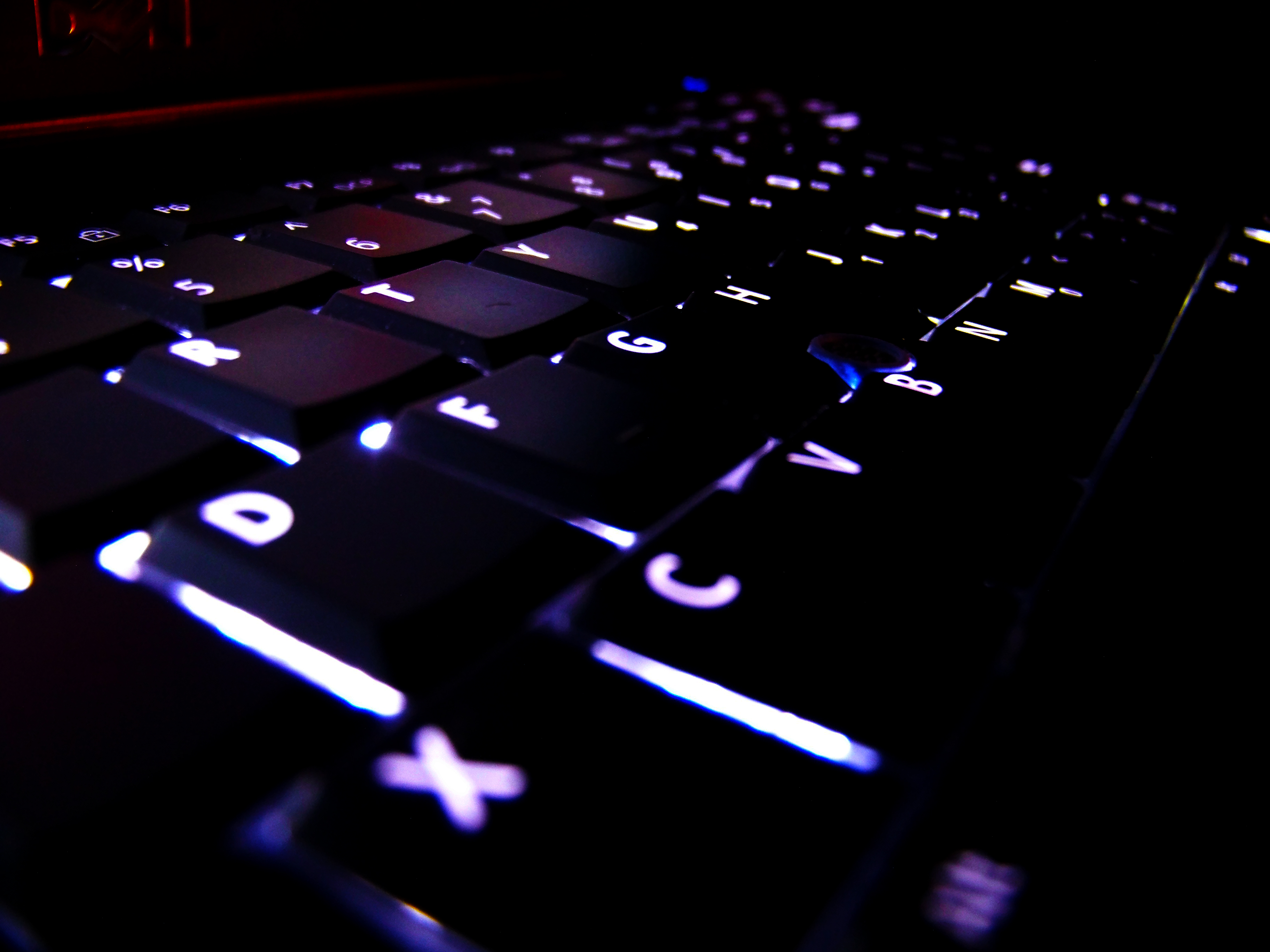 hd wallpaper für dell laptop,computer tastatur,licht,blau,lila,violett