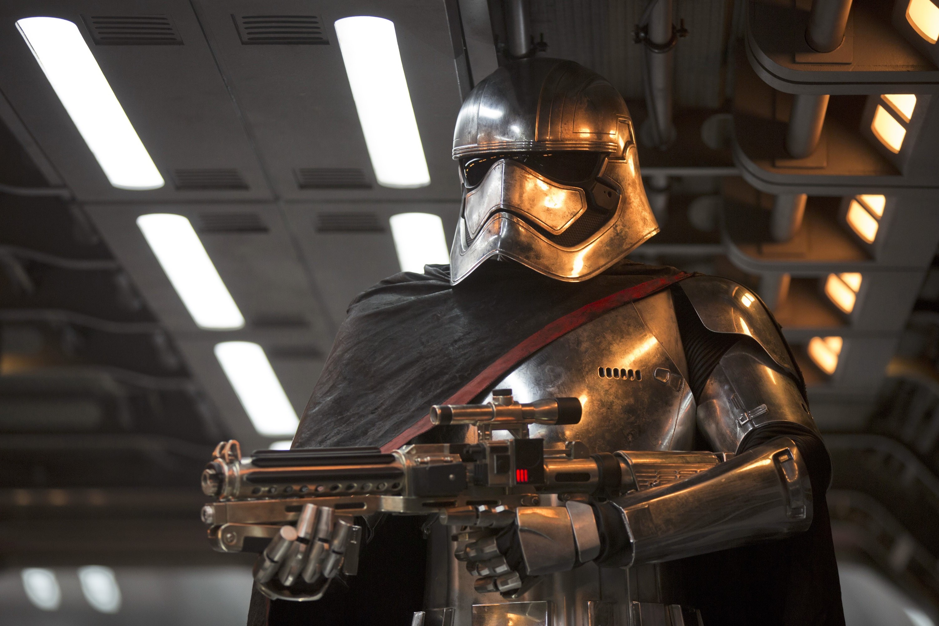 captain phasma wallpaper,helmet,armour,fictional character,games,personal protective equipment