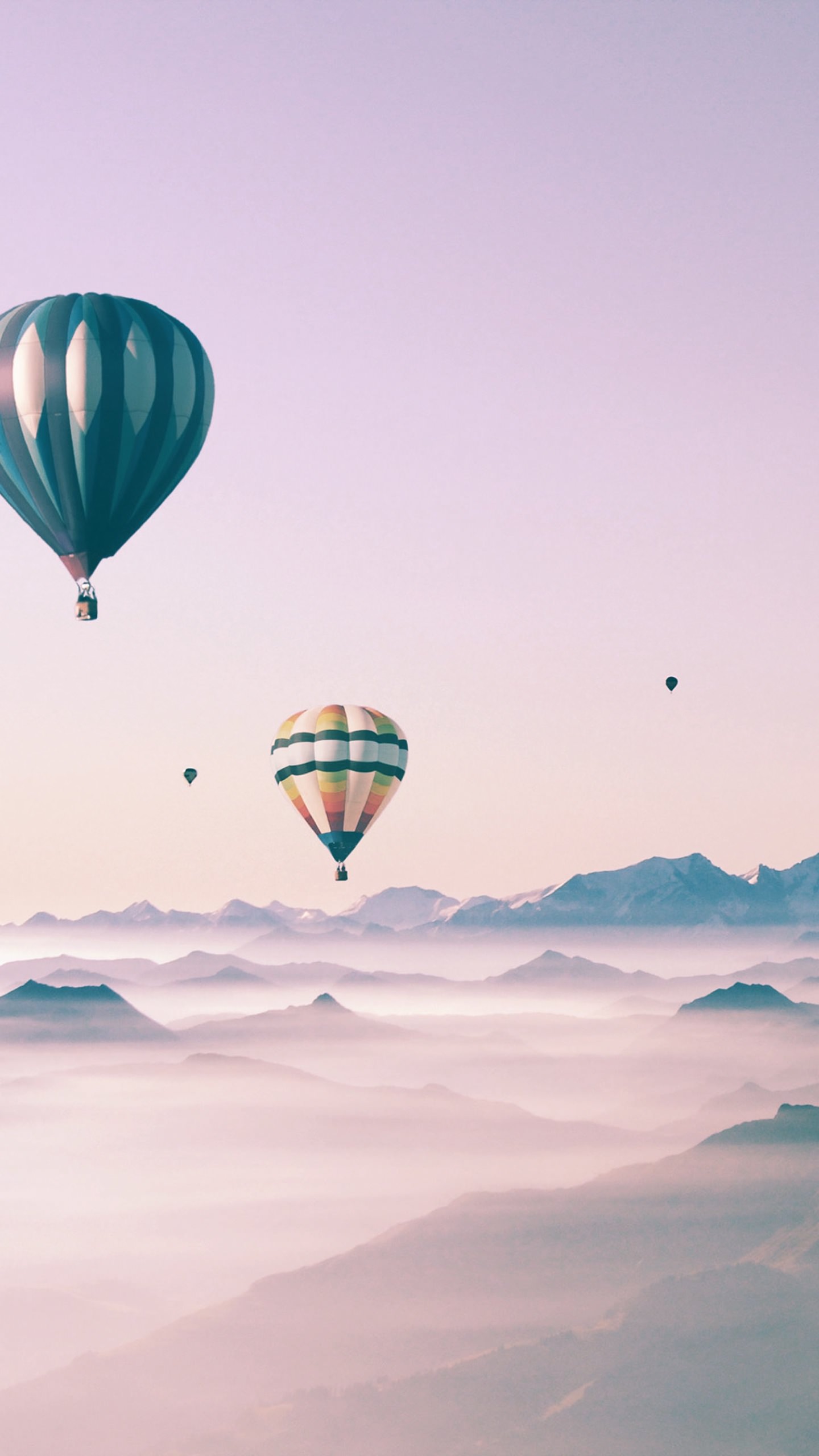 wallpaper lucu android,hot air ballooning,hot air balloon,sky,parachute,air sports