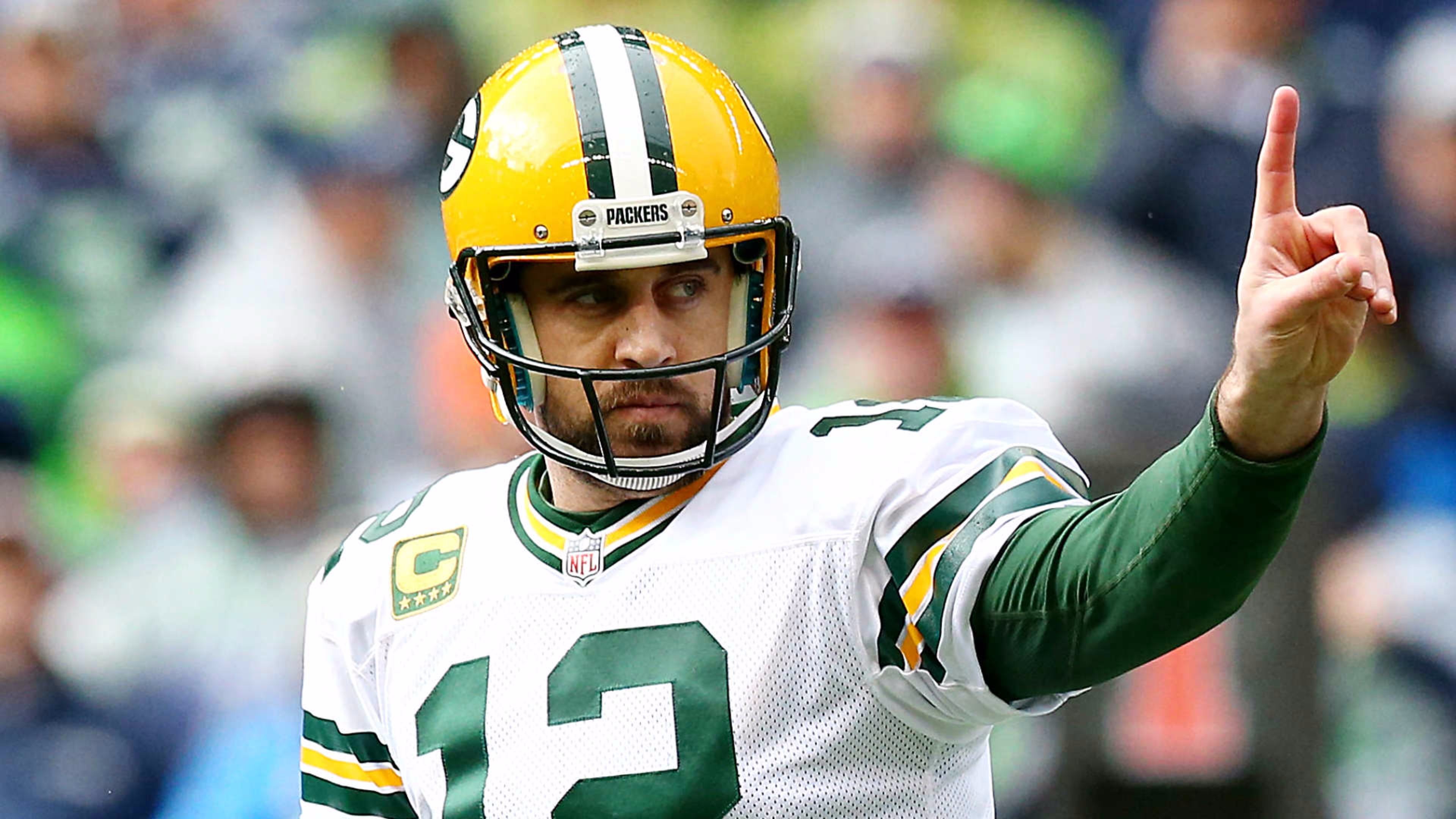 fond d'écran aaron rodgers,équipement de sport,casque,équipement sportif,joueur,équipement de football