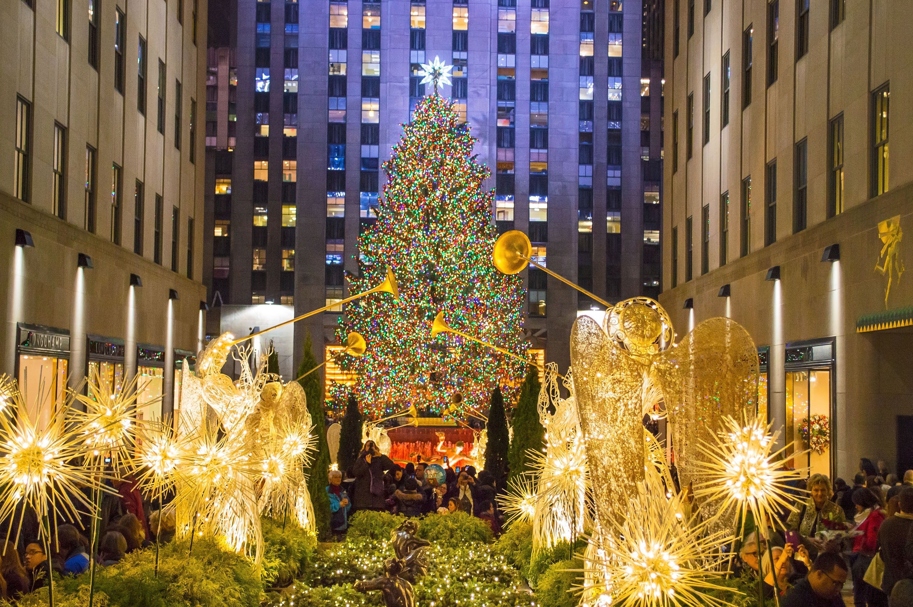 center wallpaper,christmas tree,landmark,christmas decoration,tree