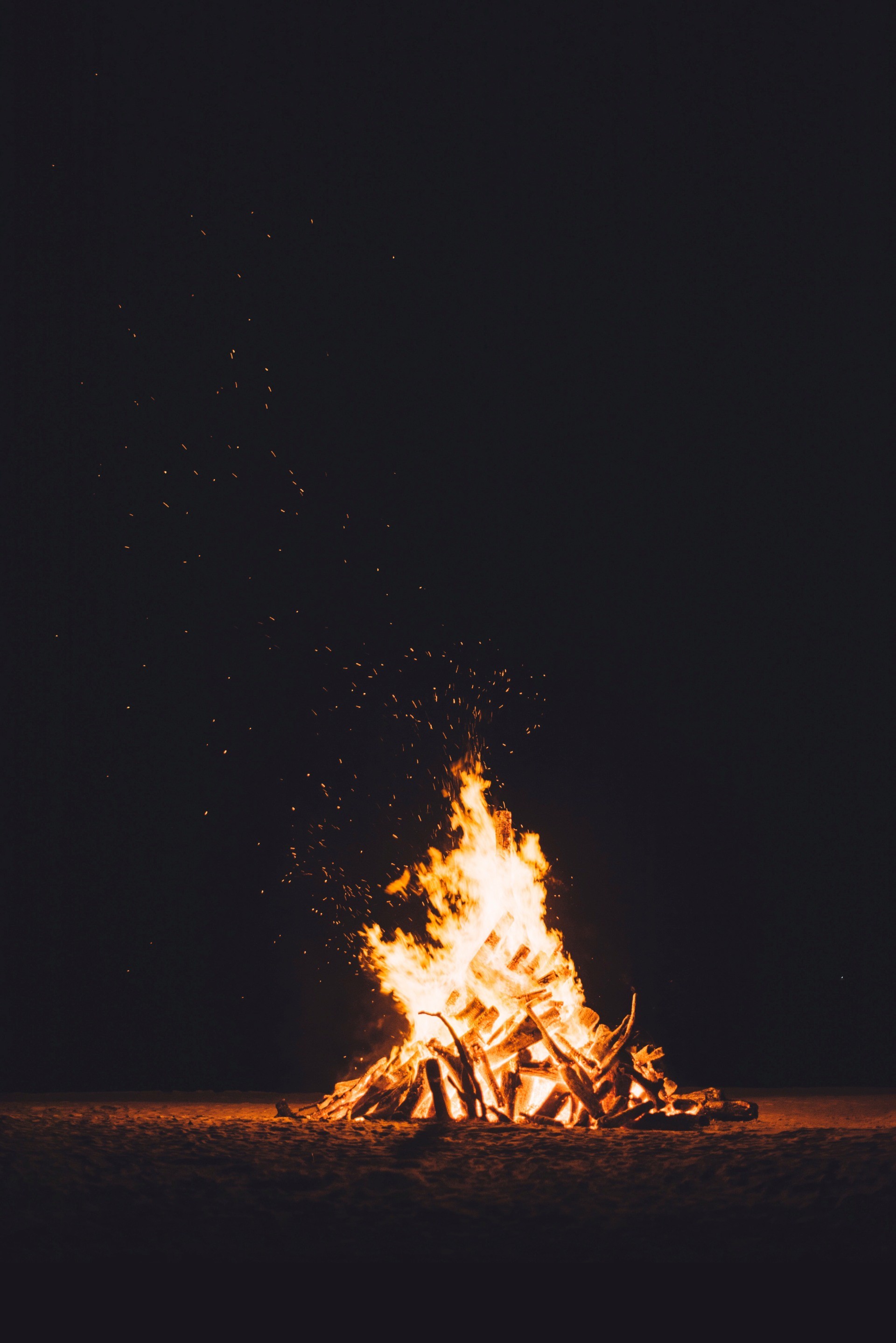 qhd phone wallpaper,fire,flame,heat,bonfire,campfire
