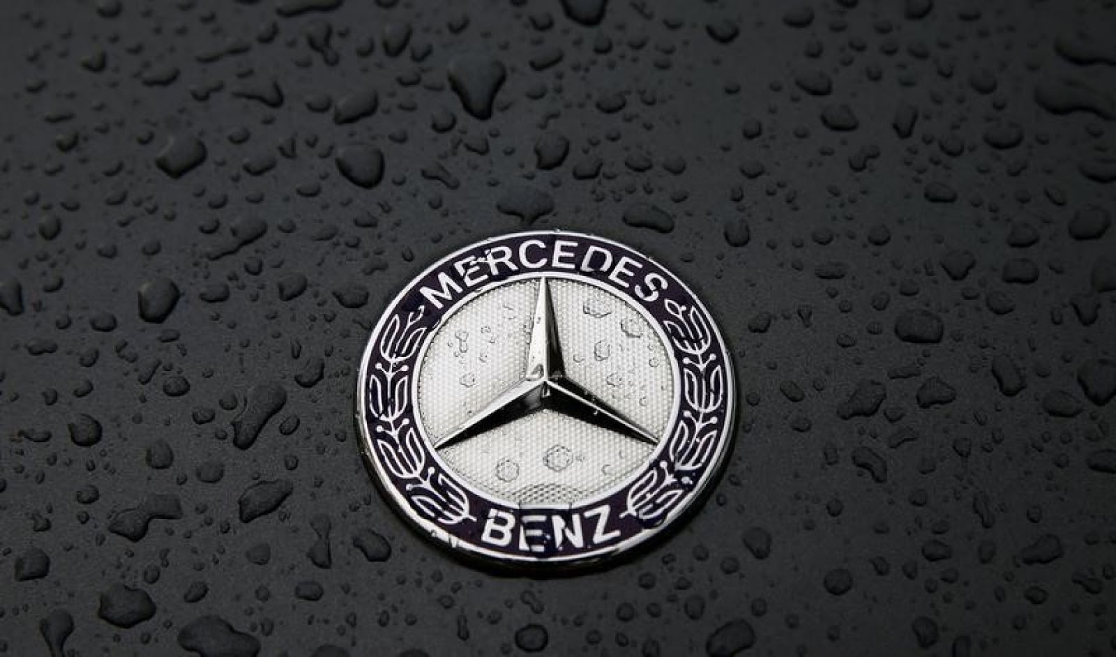 mercedes benz logo hd wallpaper 1080p,emblem,schriftart,fotografie,symbol,grafik
