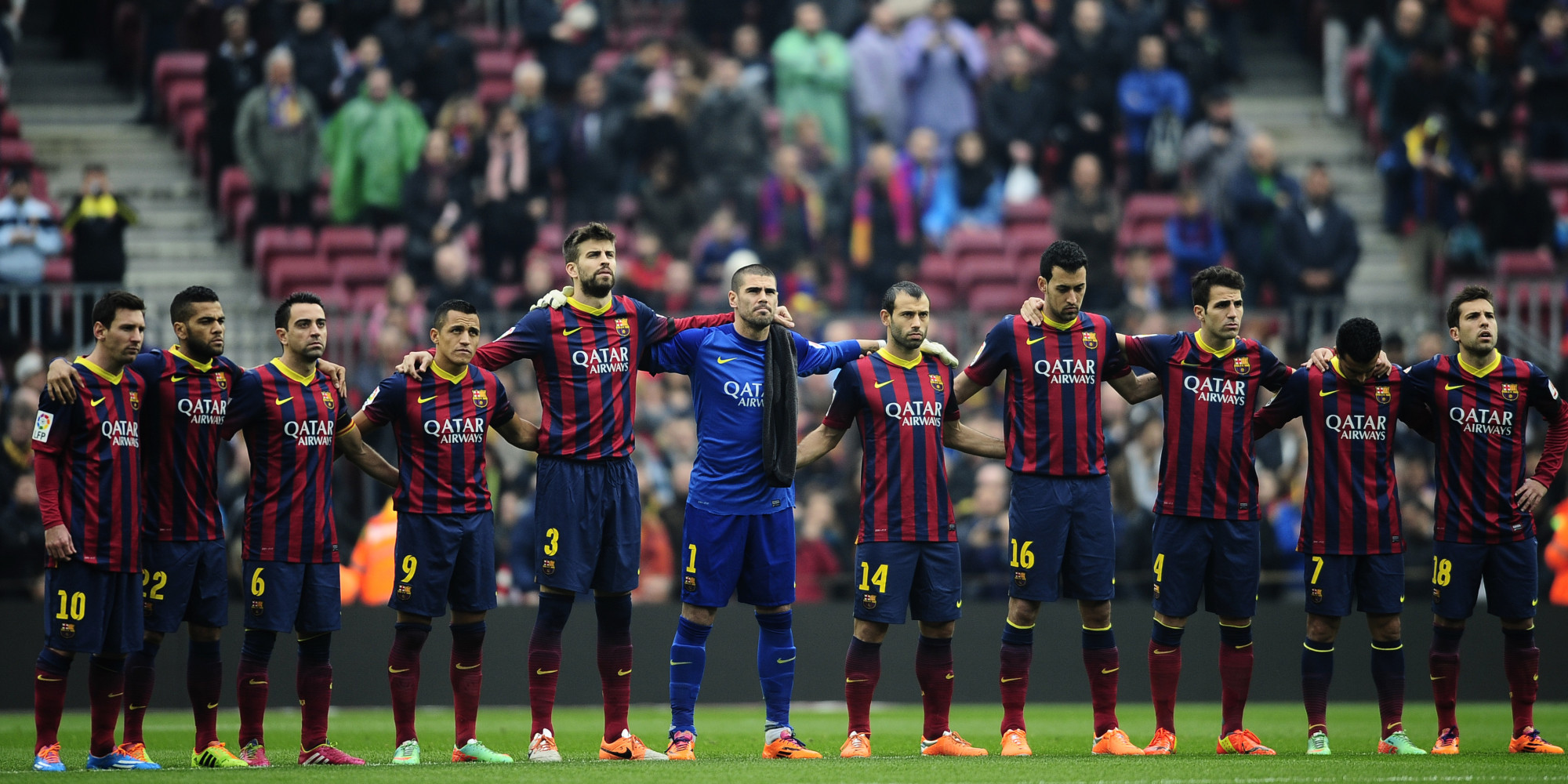 barcelona players wallpaper,team,player,team sport,football player,sport venue