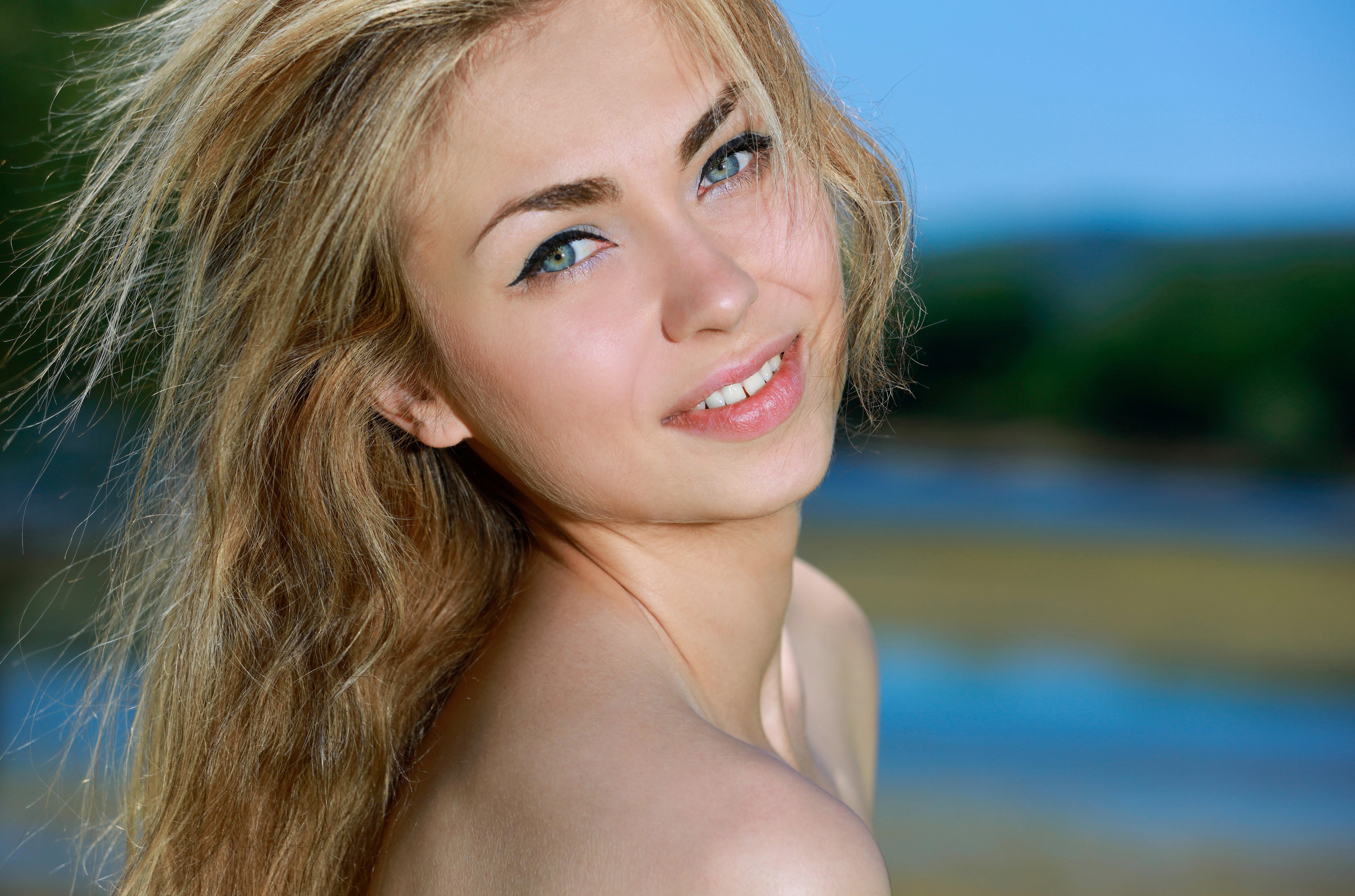 model girl wallpaper,hair,blond,face,hairstyle,beauty