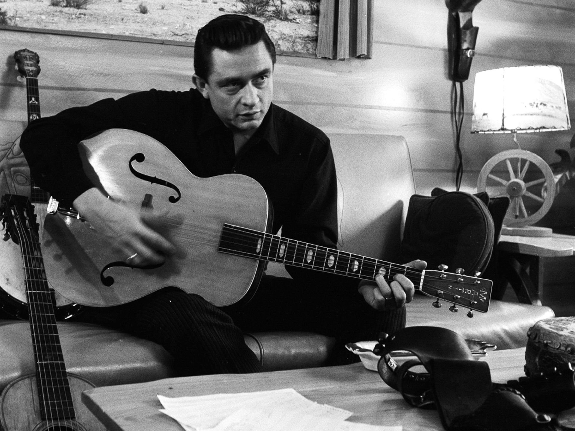 johnny cash iphone wallpaper,guitar,string instrument,musical