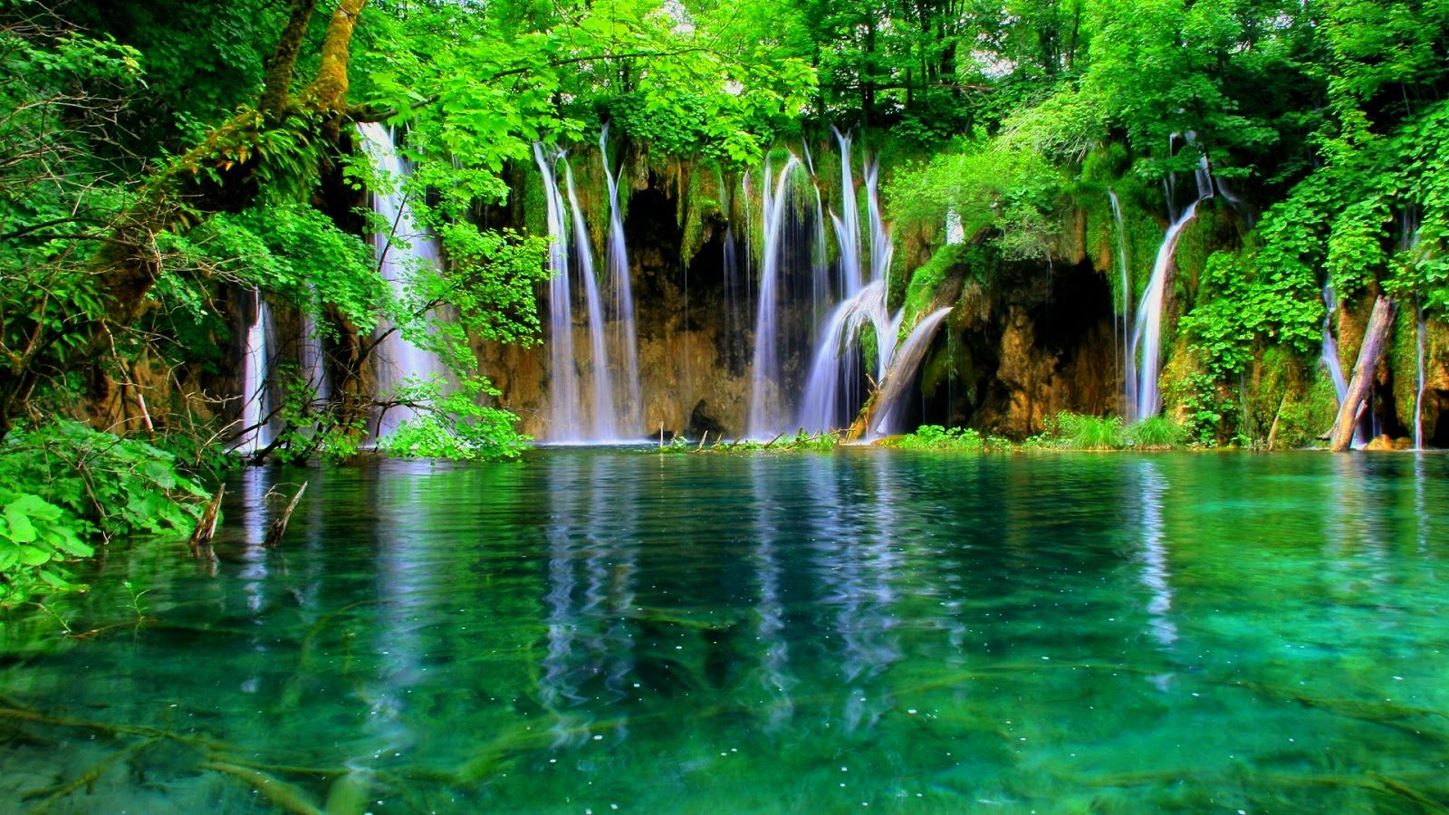 fondo de pantalla de parque acuático,cascada,cuerpo de agua,recursos hídricos,paisaje natural,naturaleza