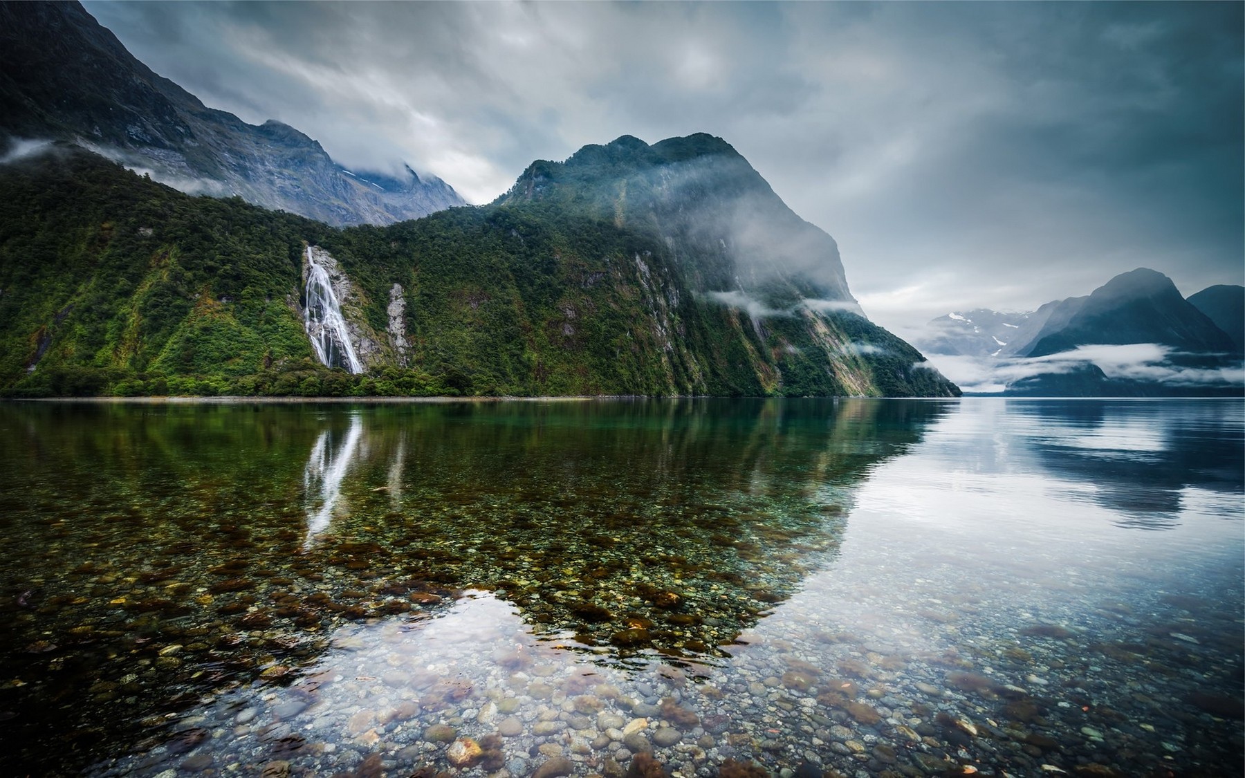 new water wallpaper,natural landscape,nature,body of water,reflection,water