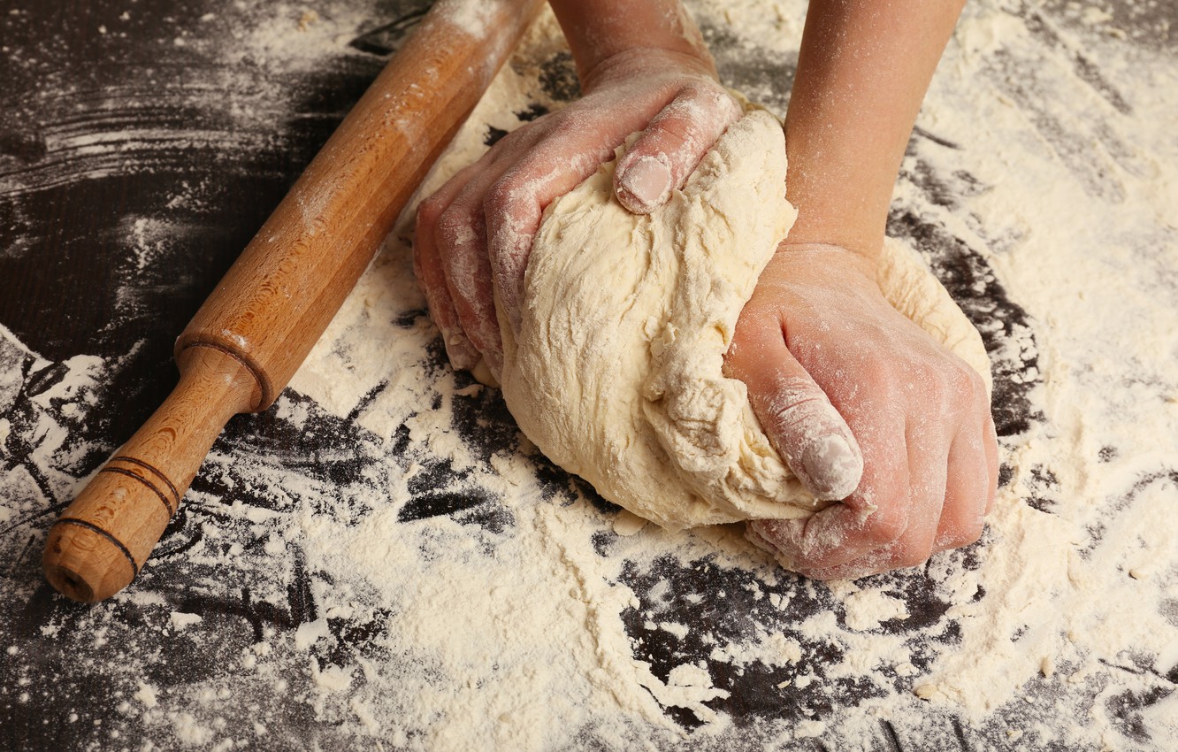 fondo de pantalla de harina,masa,rodillo,mano,comida,horneando