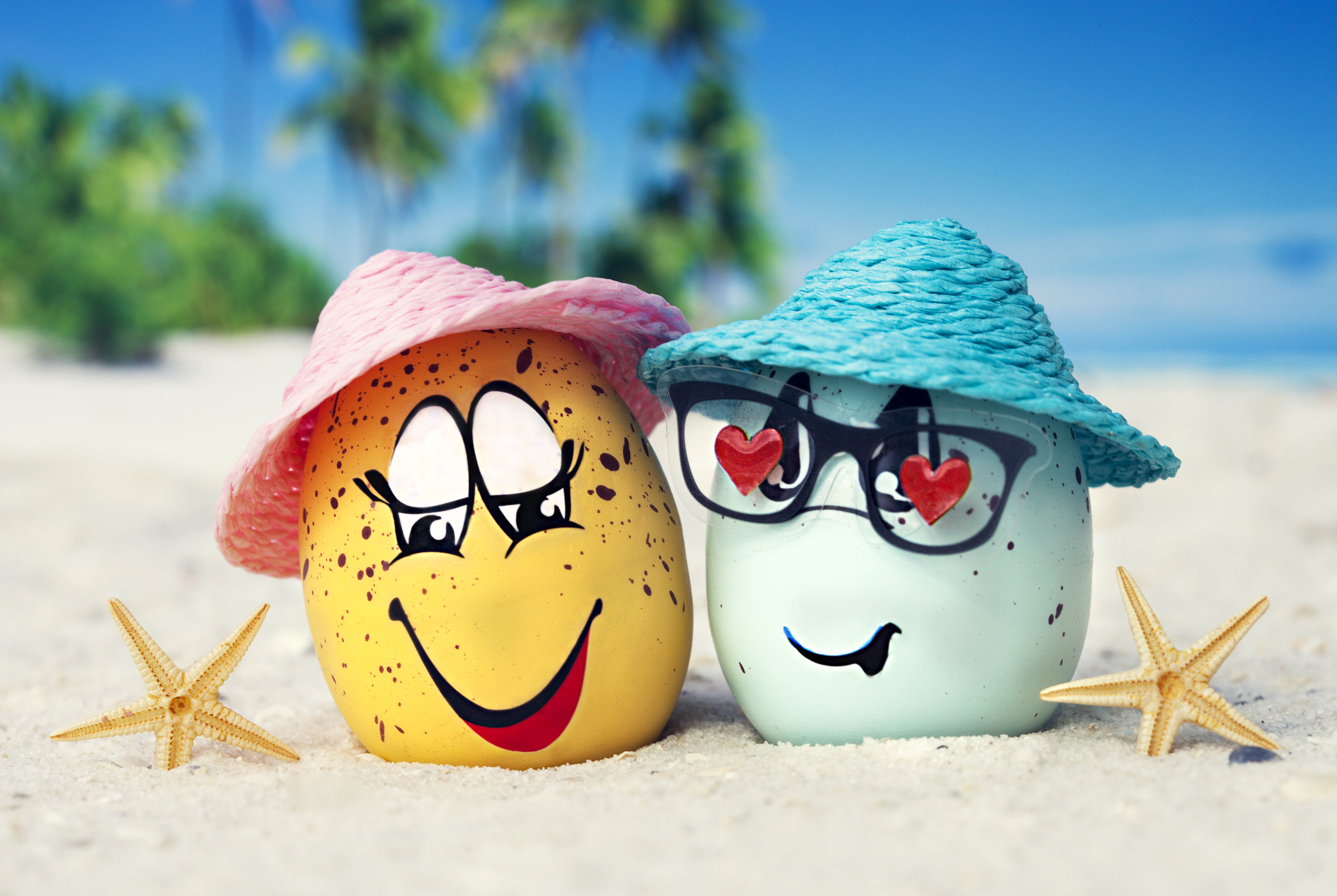 some hd wallpapers,cartoon,animation,toy,glasses,smile