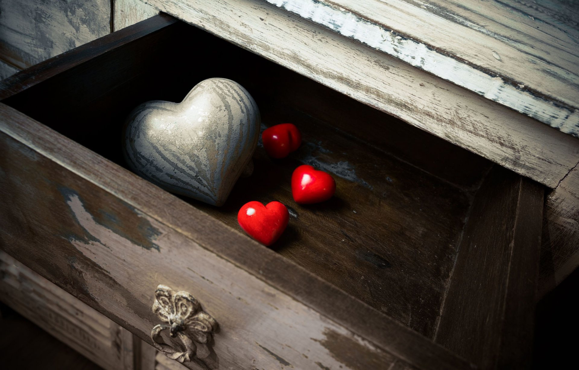 love wallpaper hd full size,red,still life photography,wood,heart,furniture