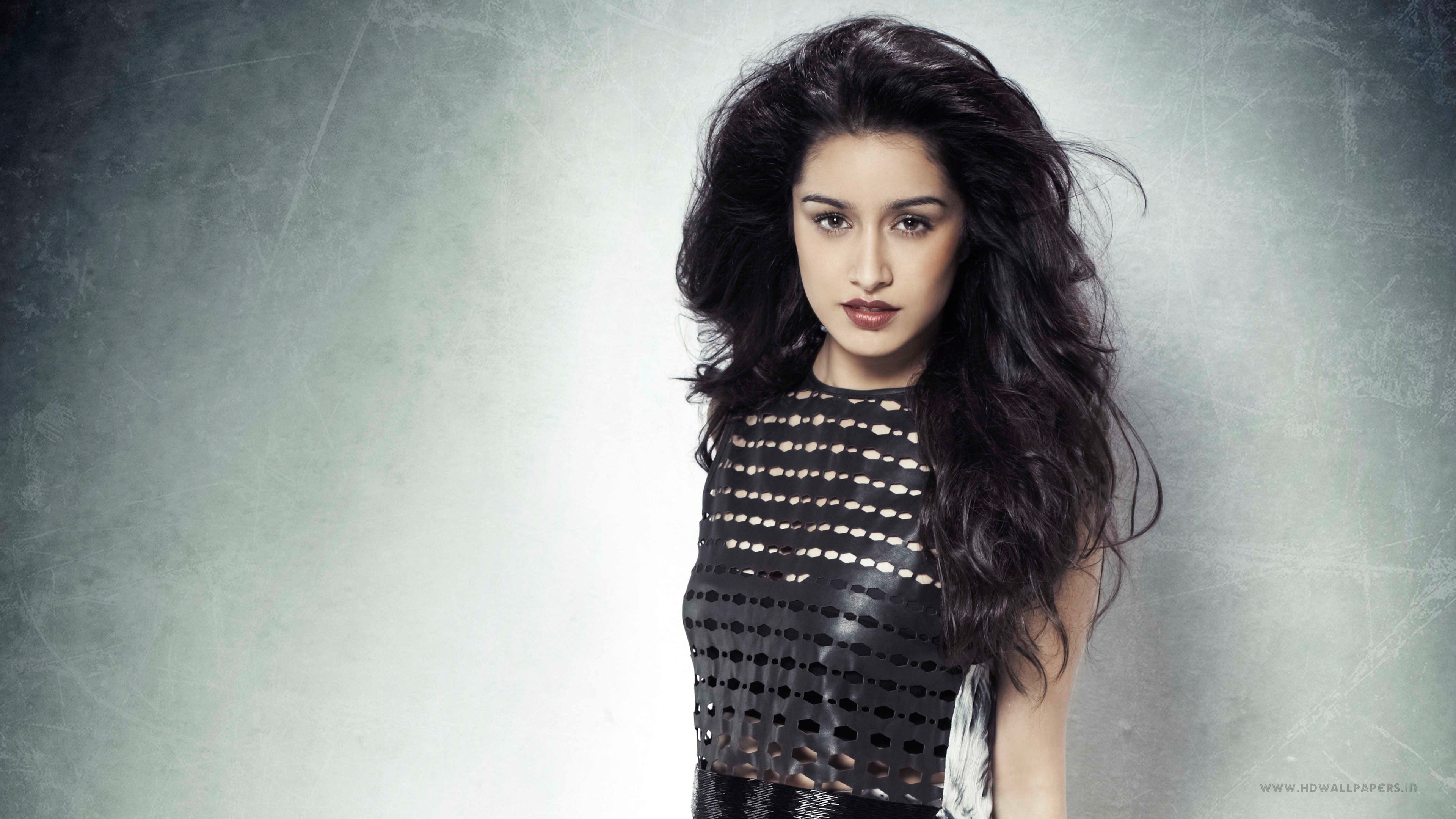 shraddha kapoor fond d'écran hd,cheveux,mannequin,visage,cheveux noirs,coiffure