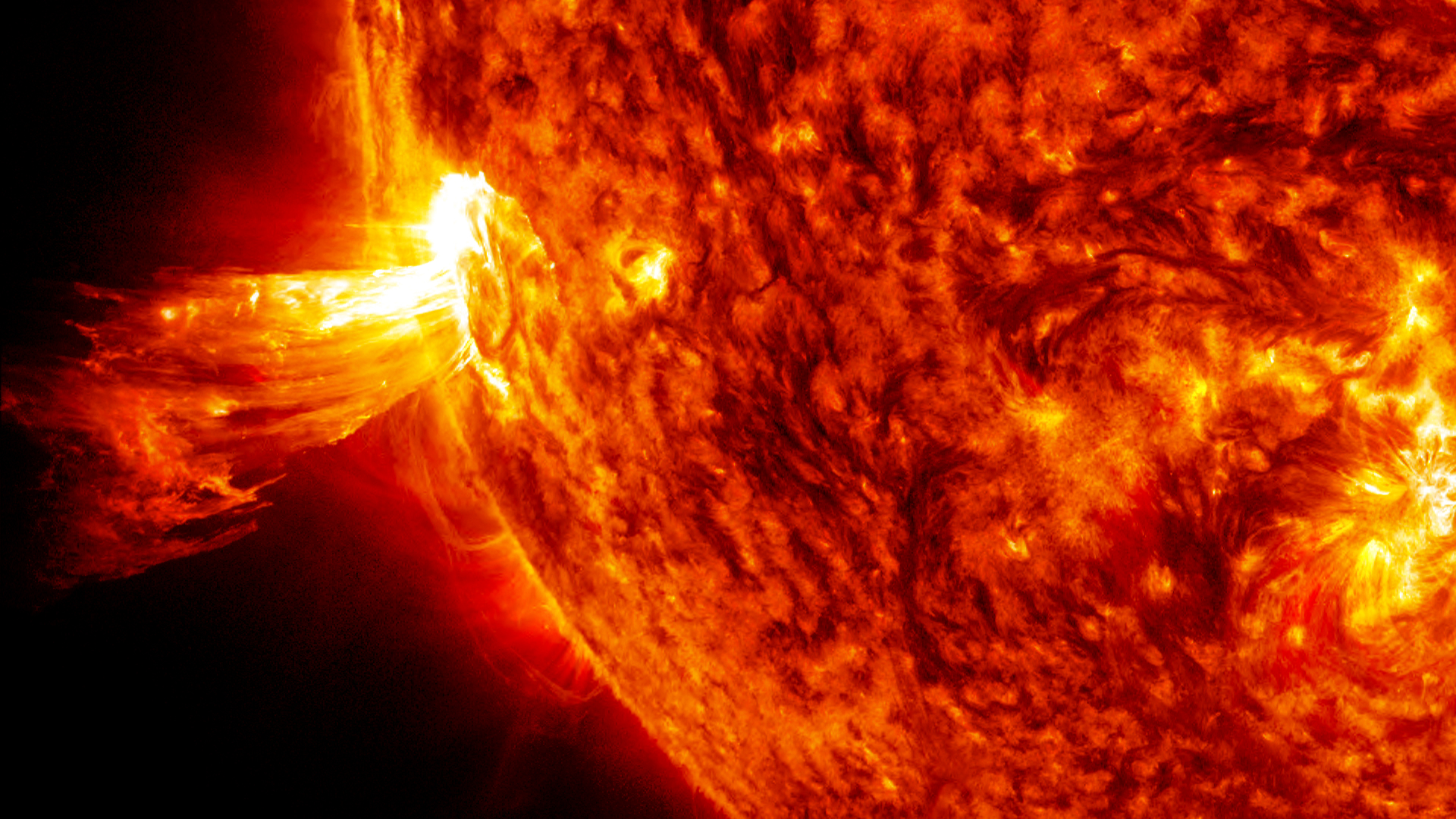 sun wallpaper,heat,geological phenomenon,sun,astronomical object,atmosphere