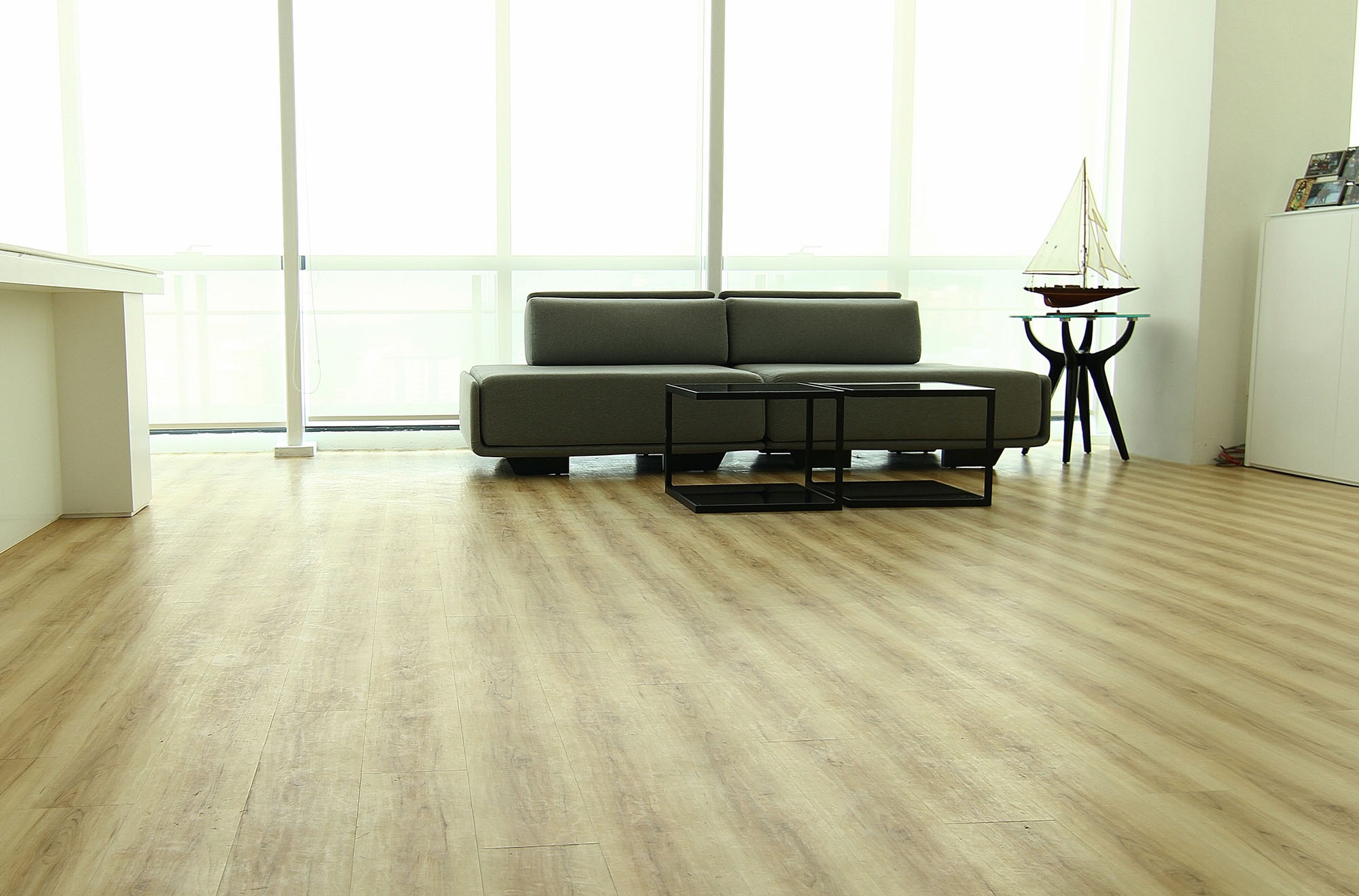 papel tapiz de oficina,suelo laminado,suelo,piso,suelos de madera,madera dura