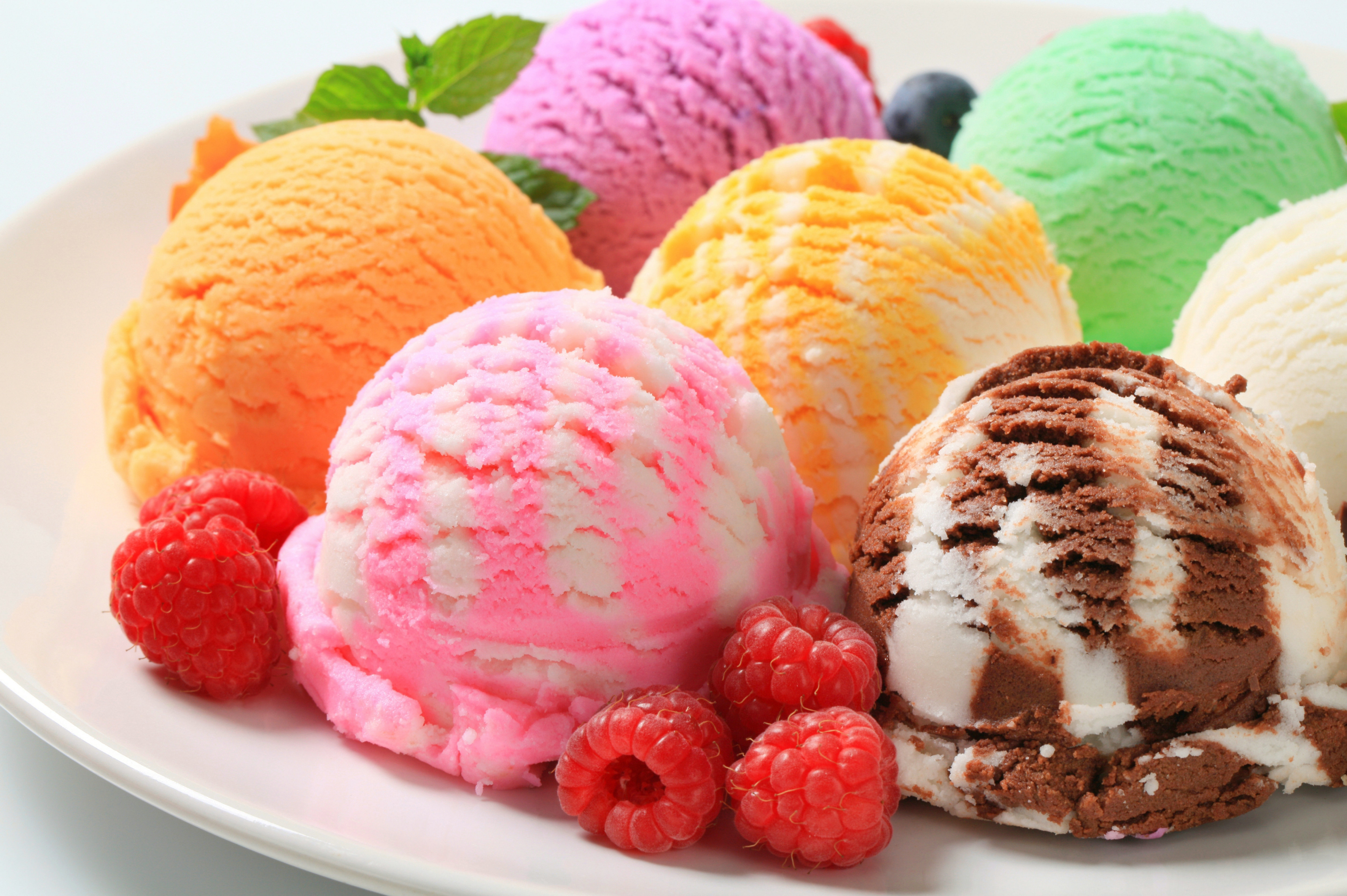 fondo de pantalla de helado,comida,helado,helado,postre,helado con frutas y nueces