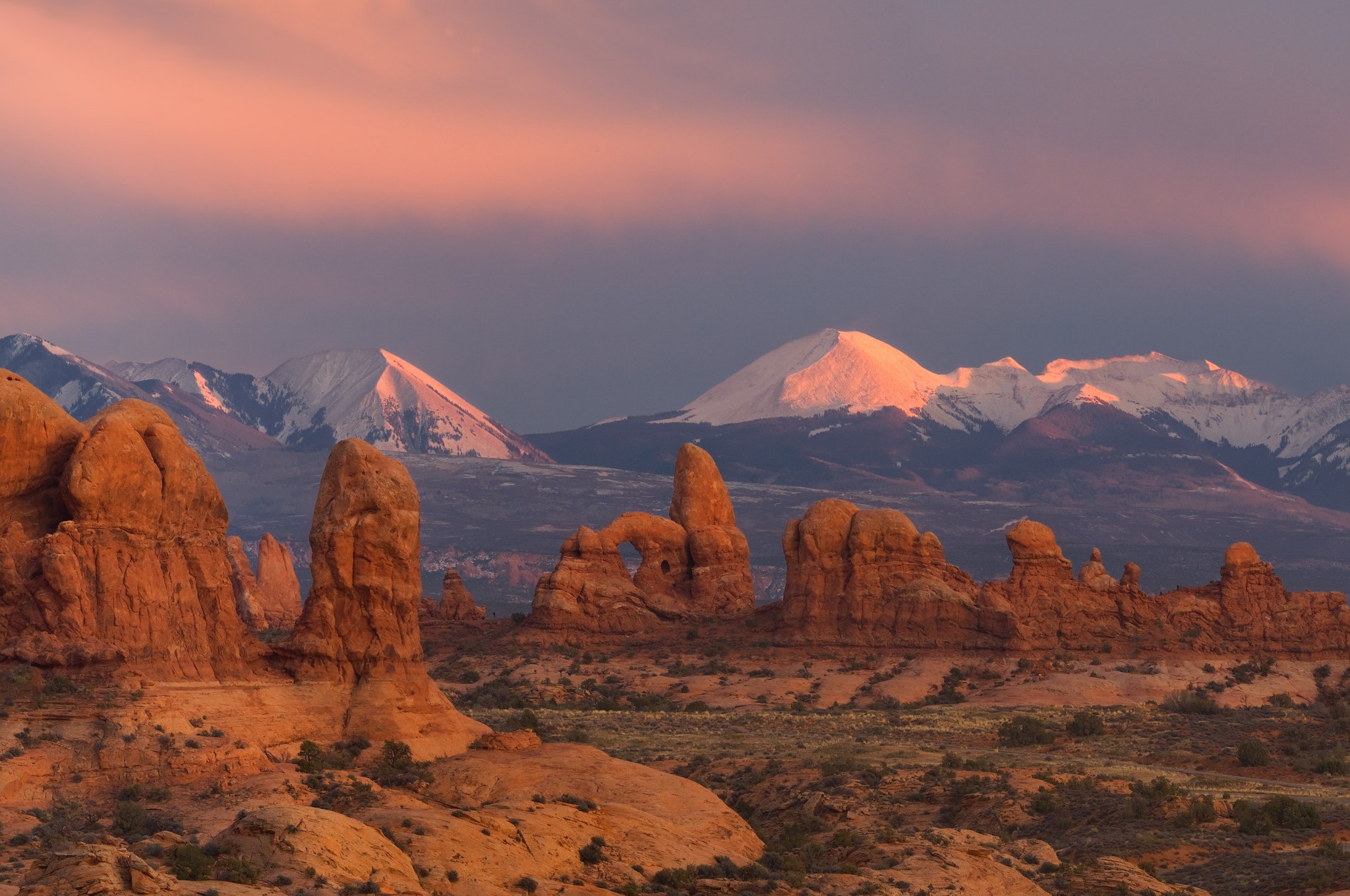 chrome os wallpapers,mountainous landforms,badlands,sky,rock,formation