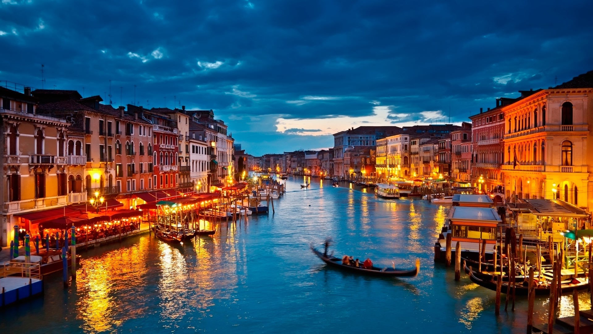 carta da parati venezia,corso d'acqua,canale,corpo d'acqua,trasporto per via d'acqua,cielo