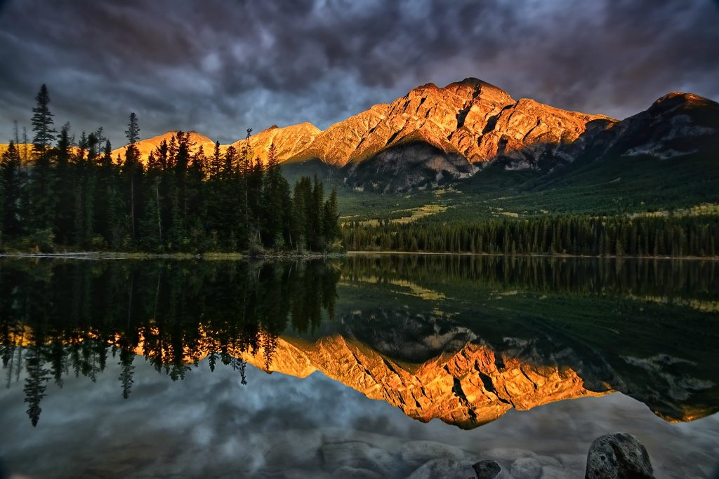 parque fondo de pantalla hd,reflexión,naturaleza,paisaje natural,cielo,montaña