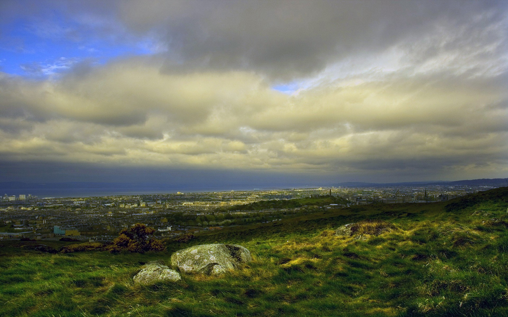 32k wallpaper,sky,nature,natural landscape,cloud,grass