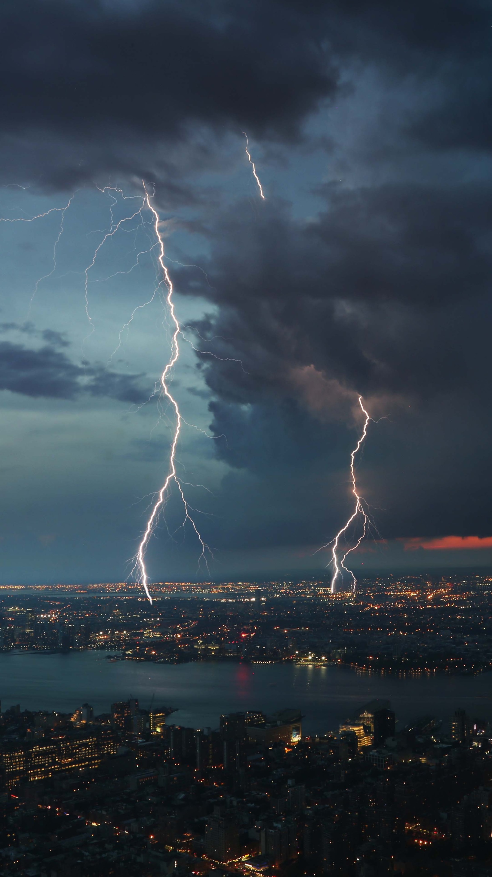 rain wallpaper iphone,thunder,thunderstorm,sky,lightning,nature