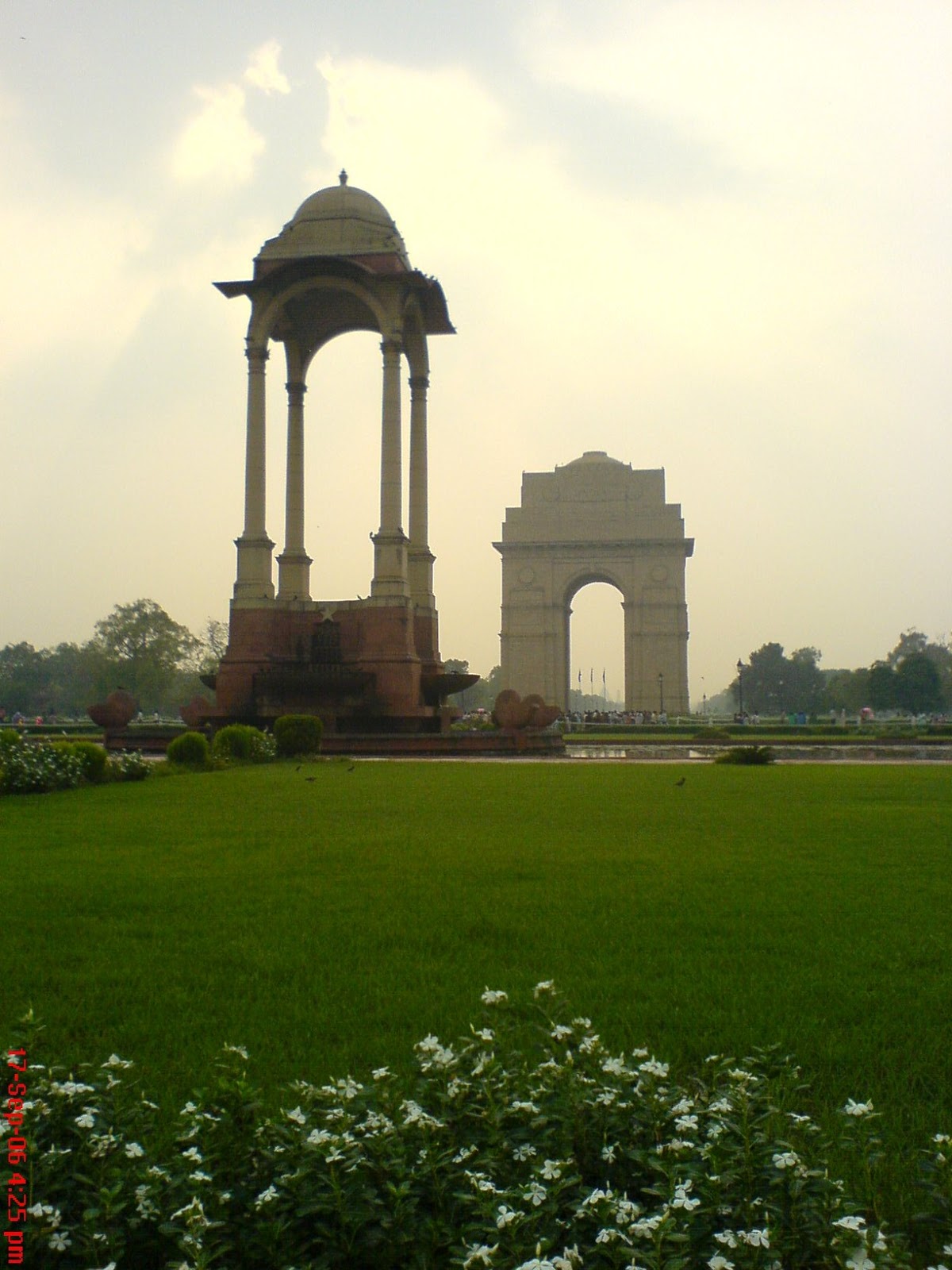델리 벽지,아치,기념물,건축물,잔디,하늘