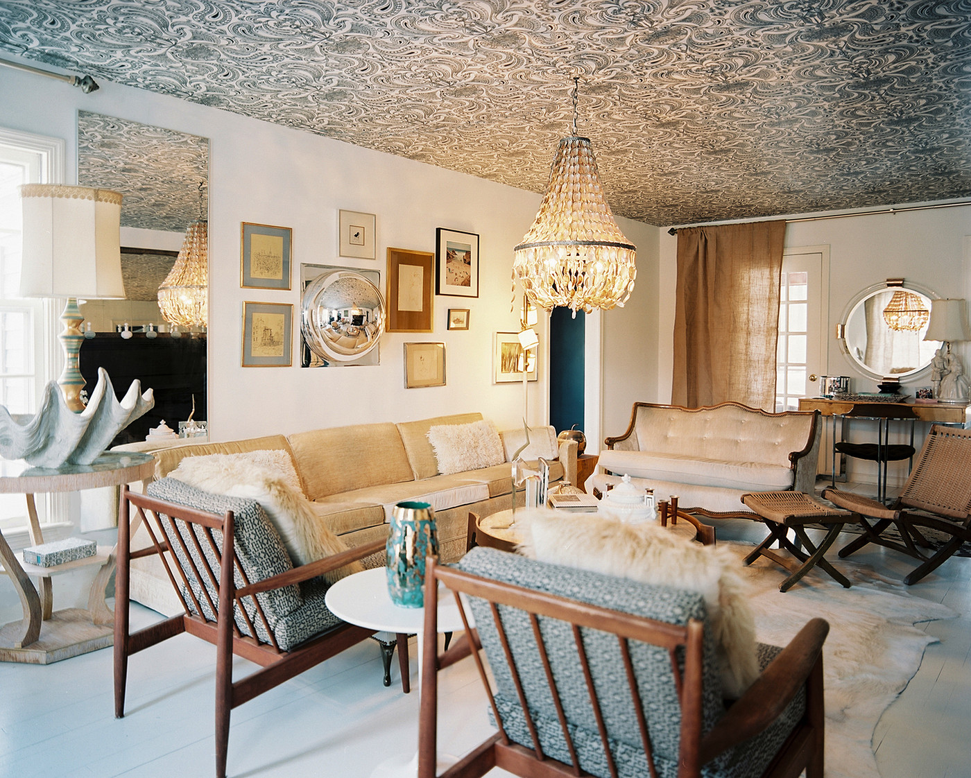 ceiling wallpaper,room,interior design,living room,furniture,ceiling
