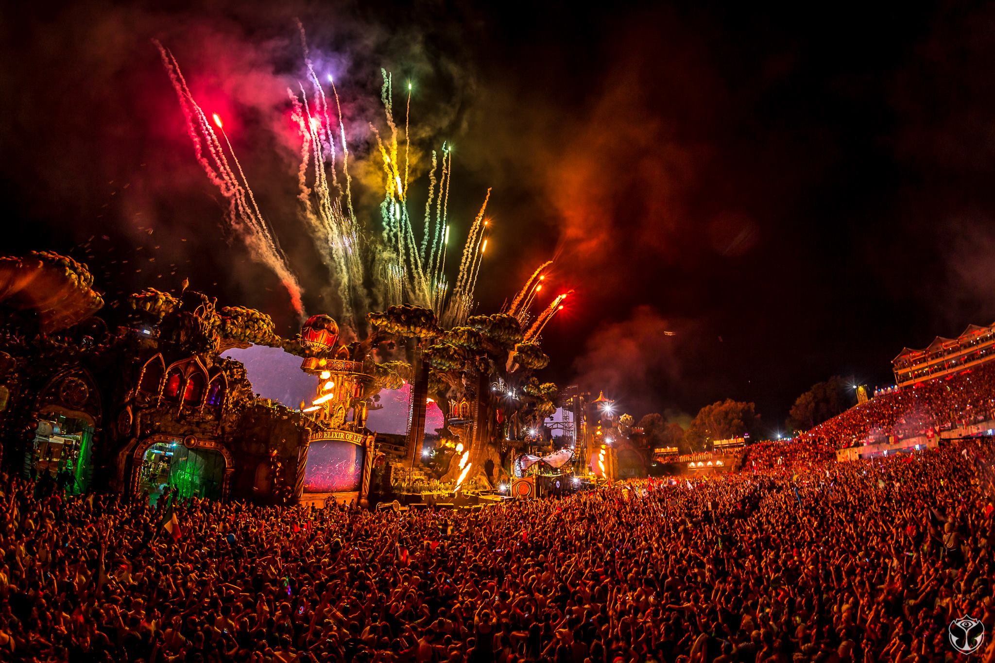 tomorrowland wallpaper,crowd,event,night,stage,performance