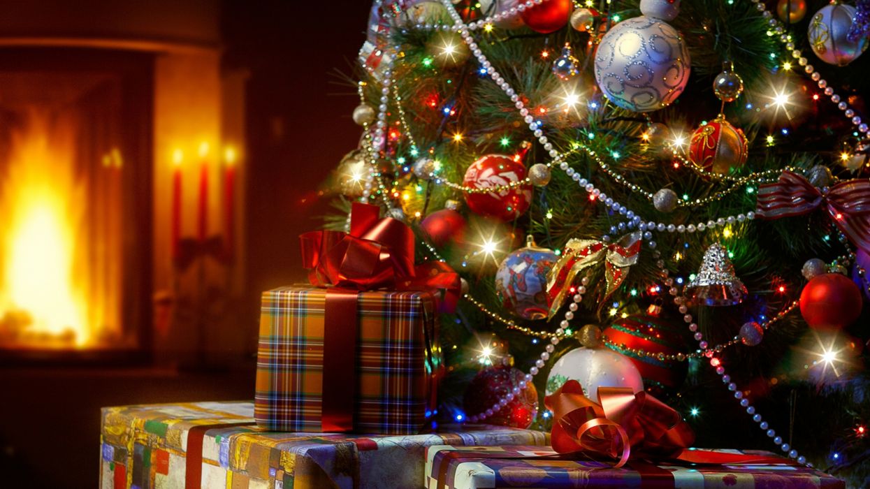 壁紙navidad,クリスマスツリー,クリスマスオーナメント,クリスマス,クリスマスの飾り,木