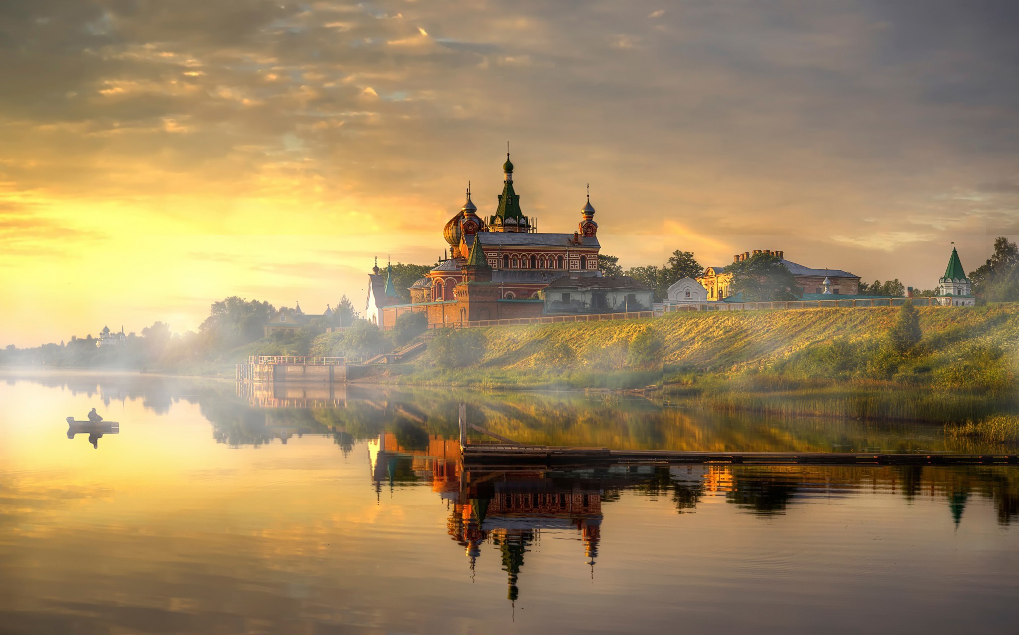 russia wallpaper,reflection,sky,nature,atmospheric phenomenon,morning