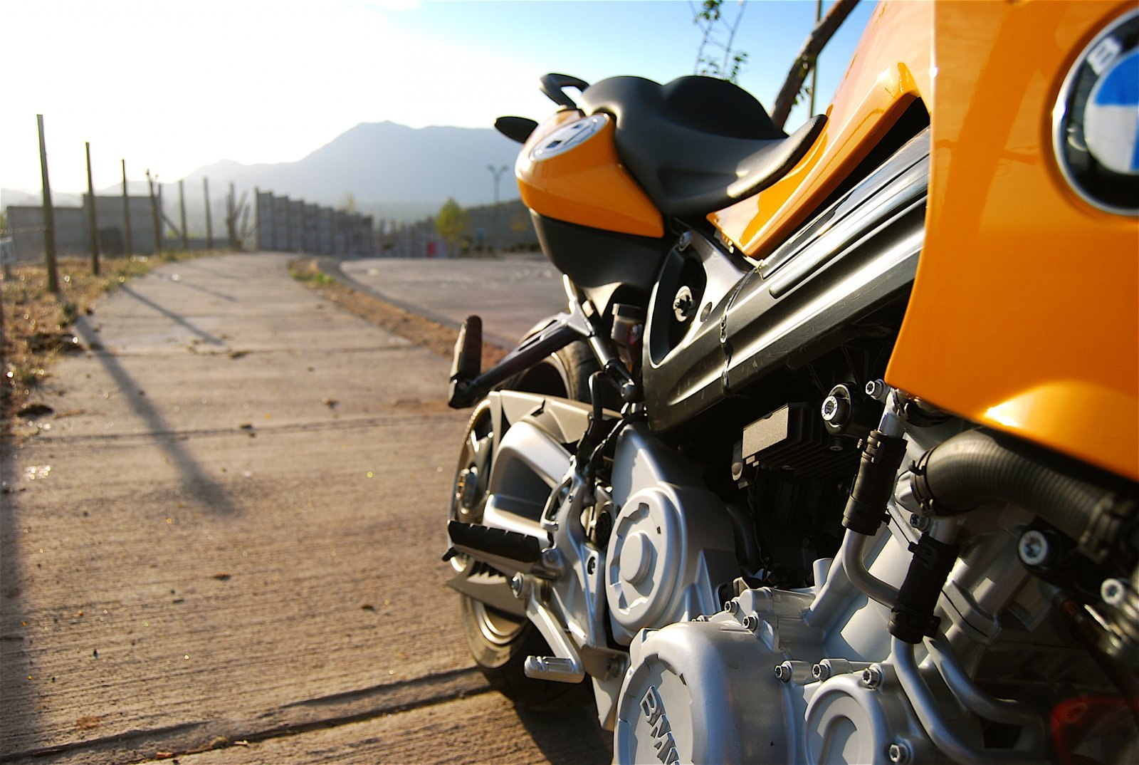 motos wallpaper,land vehicle,vehicle,motor vehicle,motorcycle,mode of transport