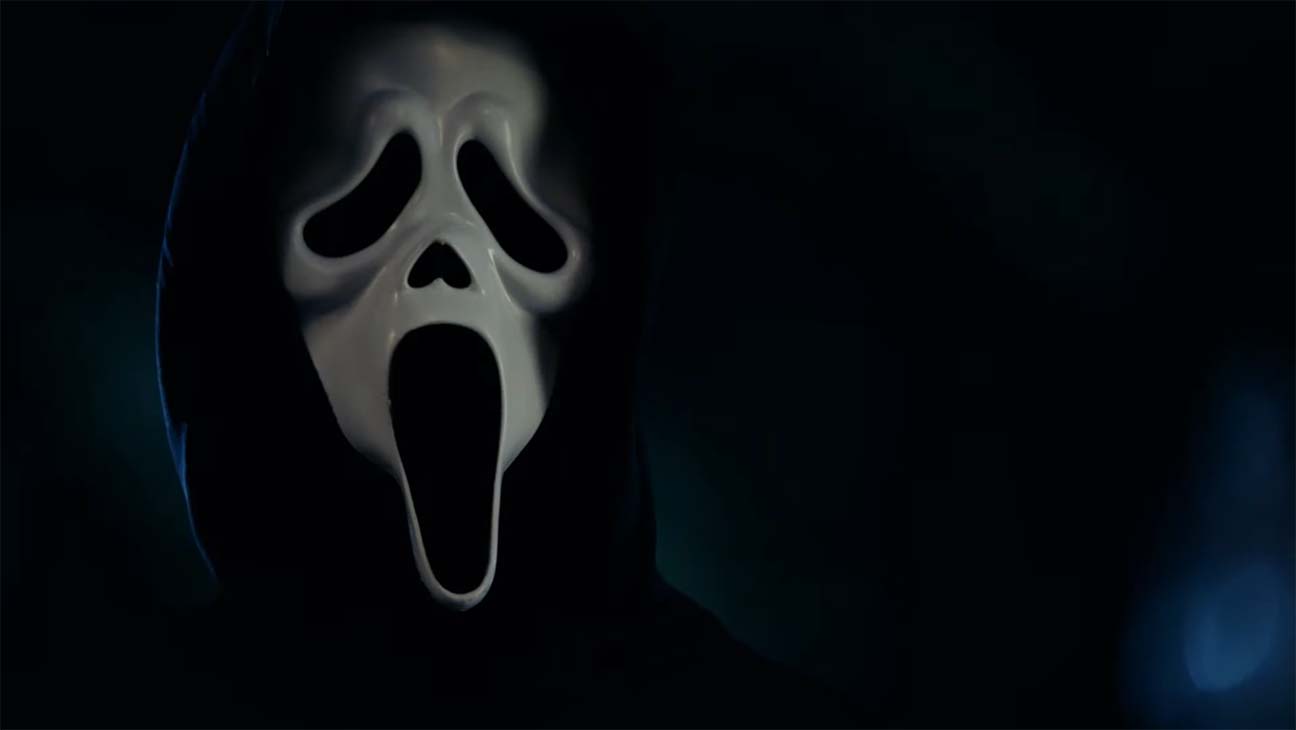 scream wallpaper,black,head,darkness,fiction,skull