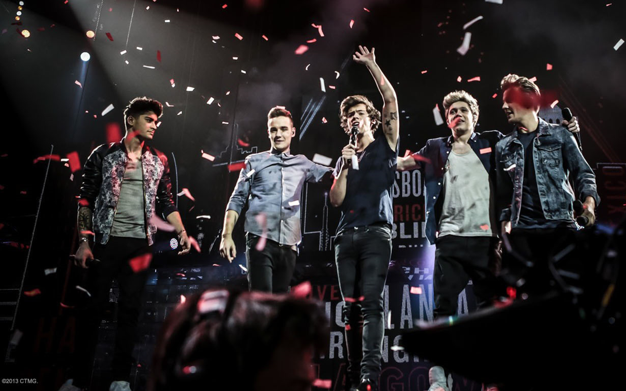 1d wallpaper,performance,entertainment,performing arts,concert,music artist