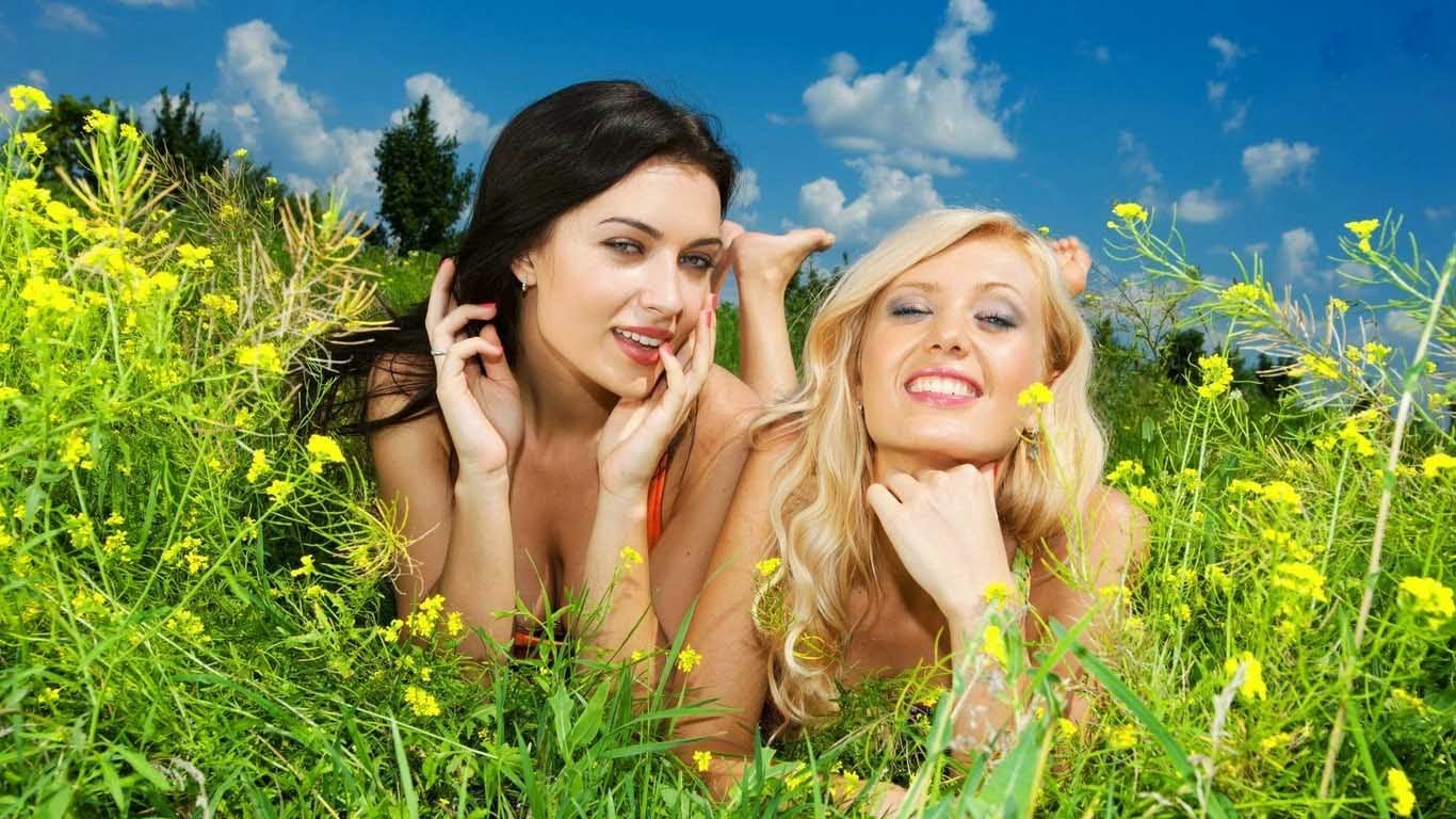 wallpaper best friends,people in nature,meadow,nature,grass,fun