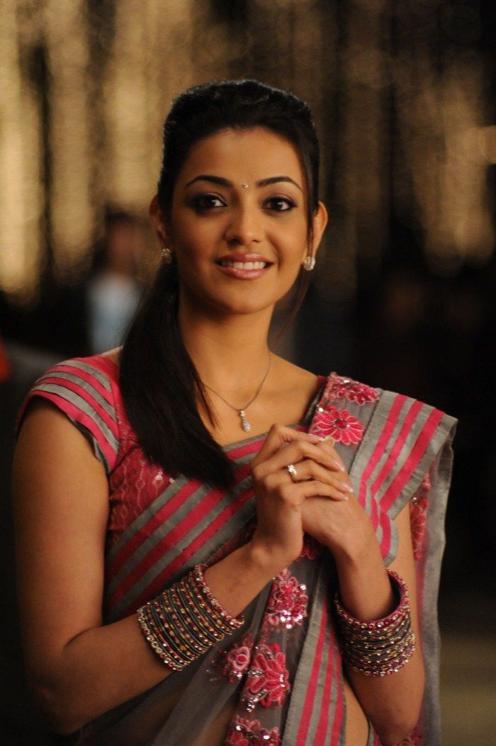 kajal agarwal hd fond d'écran mobile,sari,la photographie,abdomen,sourire,tronc