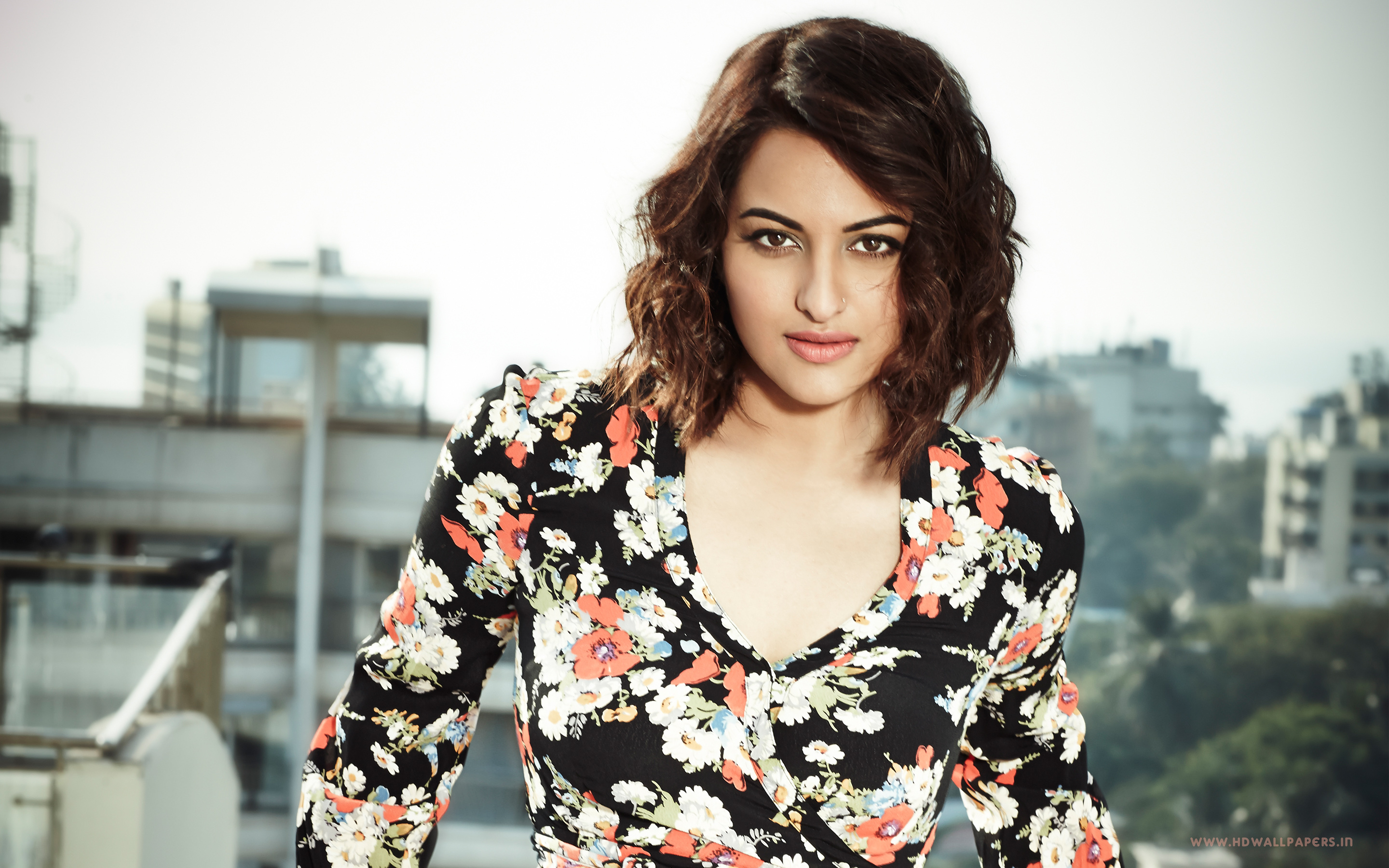 sonakshi sinha hd wallpaper,hair,fashion model,fashion,outerwear,street fashion