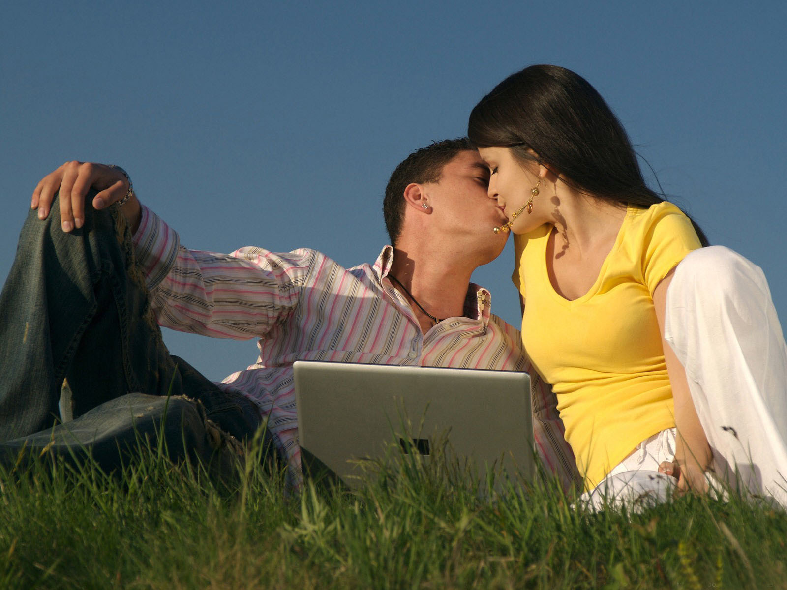 hot kiss wallpaper,people in nature,grass,romance,fun,happy