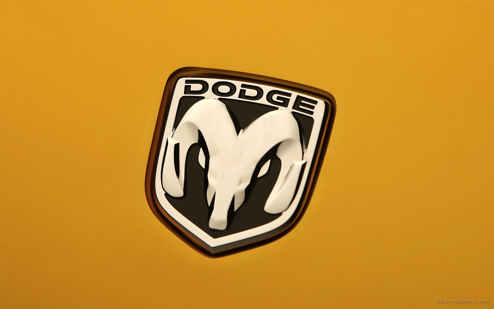 fonds d'écran de logo de voiture,jaune,véhicule,voiture,police de caractère,emblème