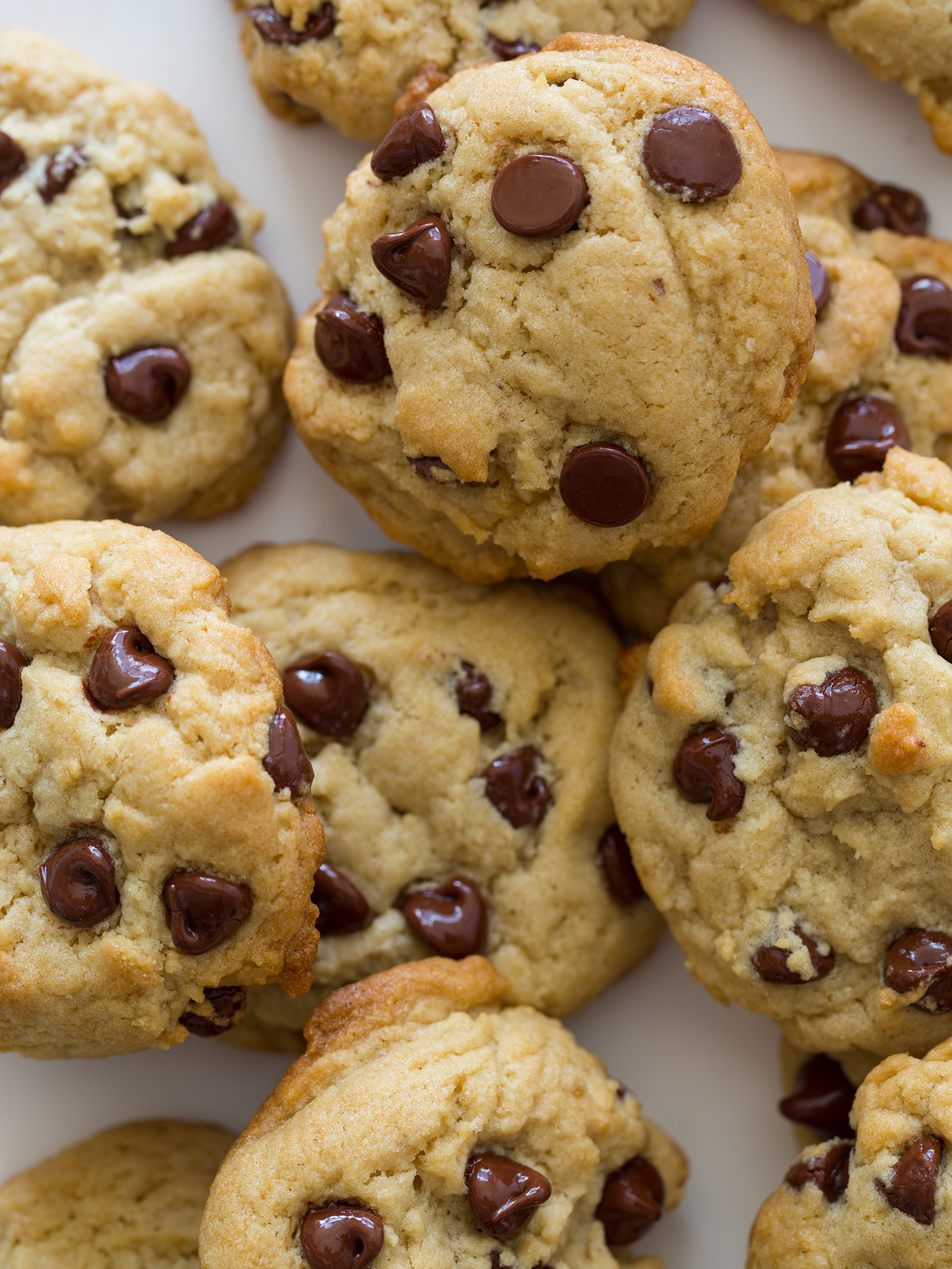 fond d'écran cookie,aliments,biscuits et craquelins,plat,cookie aux pépites de chocolat,collation