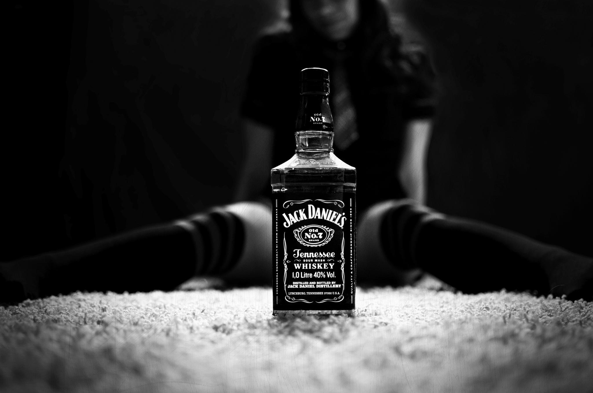 jack daniels wallpaper,liqueur,black,drink,alcohol,tennessee whiskey