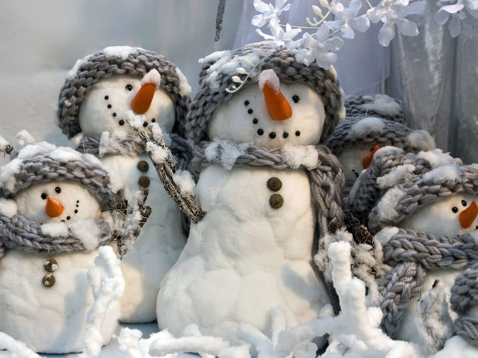 fondo de pantalla de muñeco de nieve,monigote de nieve,nieve,congelación,invierno,escarcha