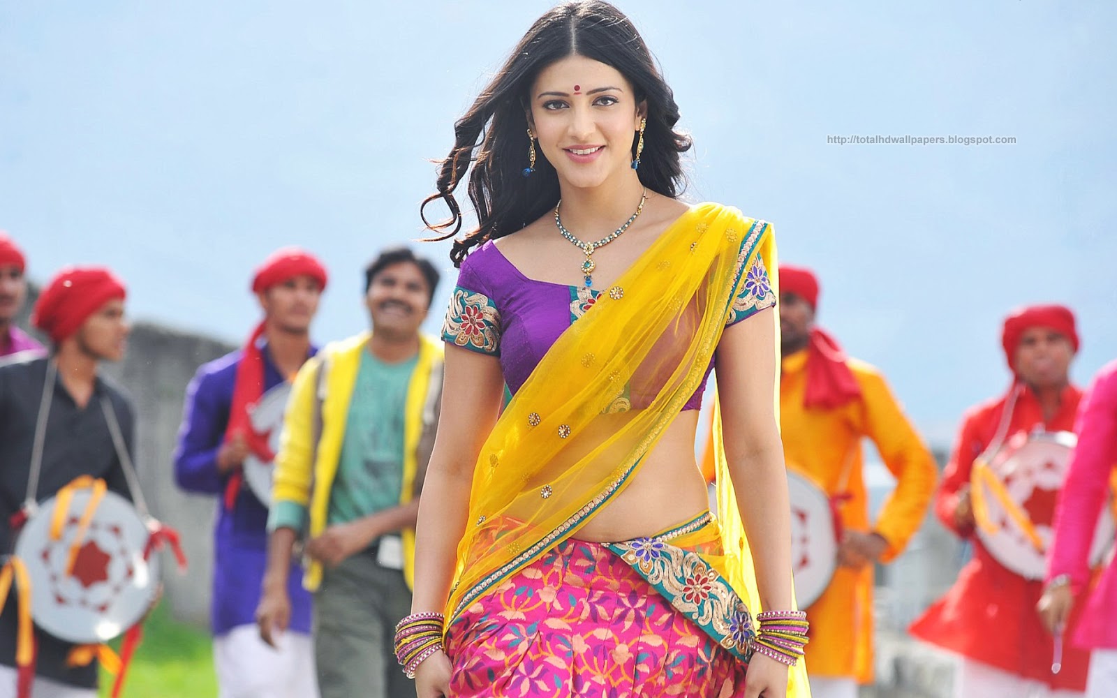 attrice indiana sfondi hd 1080p,addome,sari,giallo,ombelico,tronco