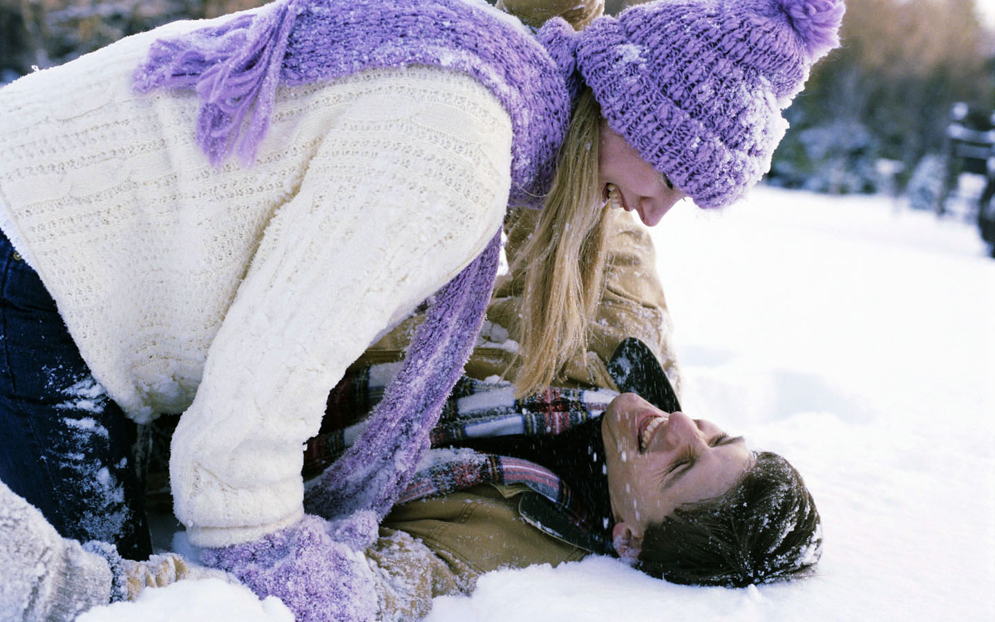 mejor pareja fondo de pantalla,nieve,gorro de lana,invierno,púrpura,gorro