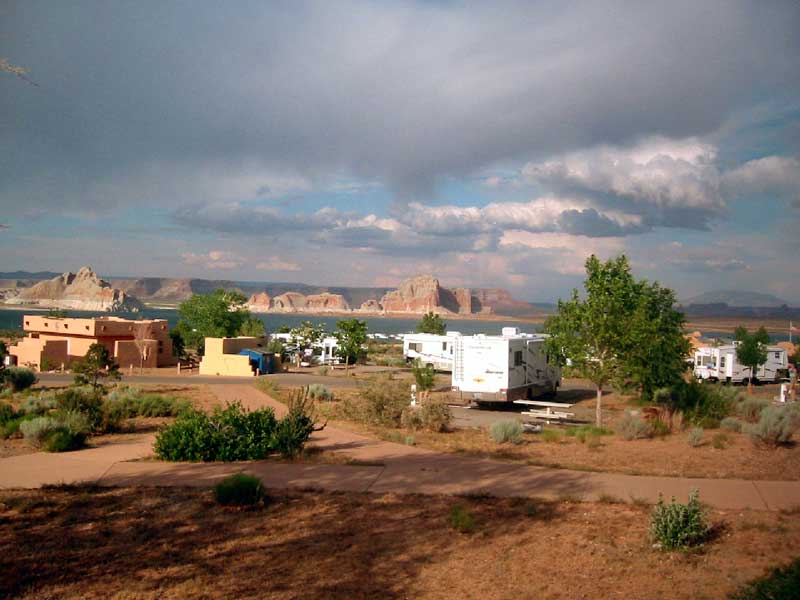 rv fondo de pantalla,cielo,nube,propiedad,lote de tierra,casa