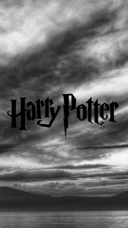 fond d'écran harry potter tumblr,ciel,texte,police de caractère,noir et blanc,photographie monochrome