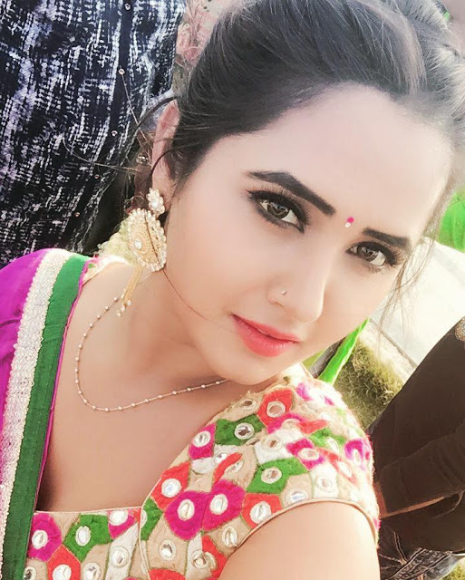 kajal raghwani hd wallpaper,capelli,sopracciglio,acconciatura,bellezza,rosa