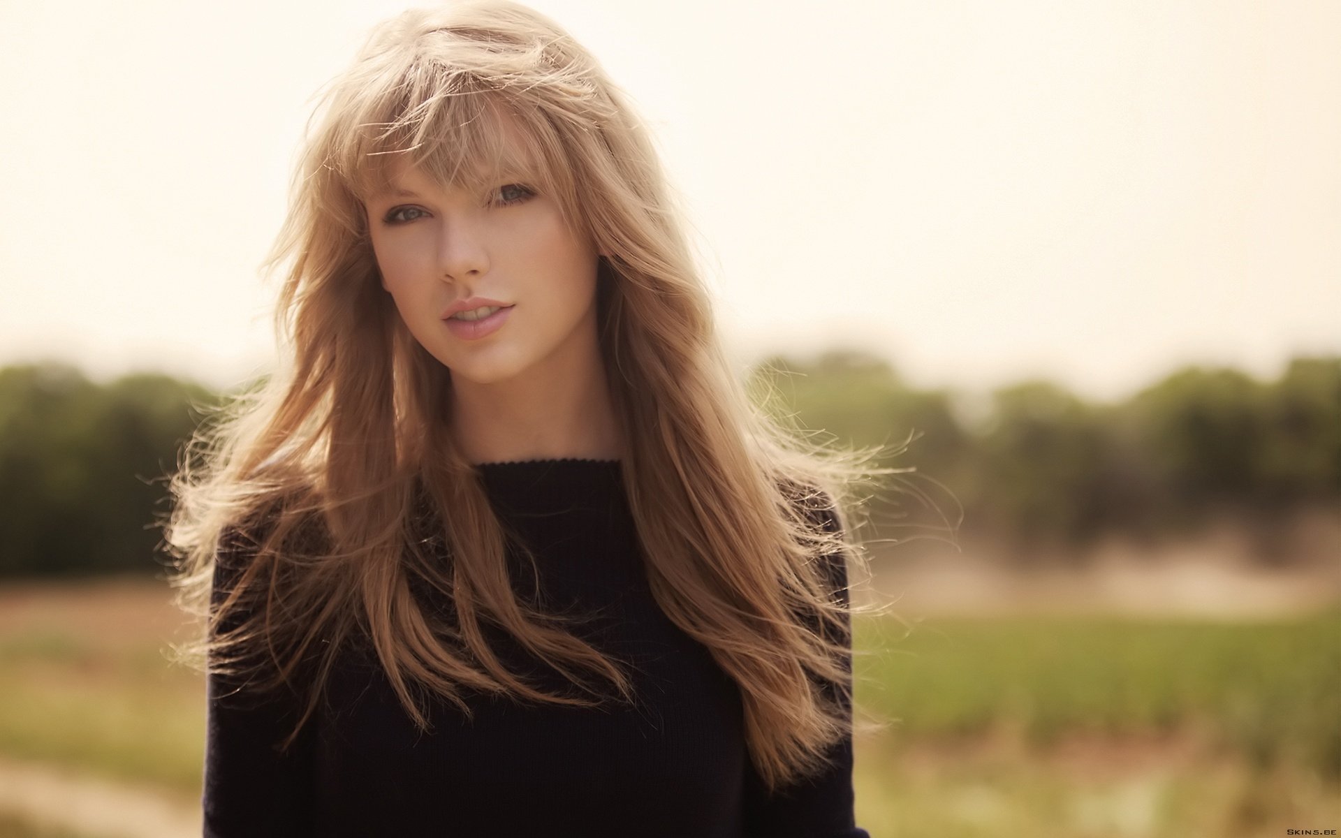 taylor swift wallpaper,hair,face,blond,hairstyle,lip